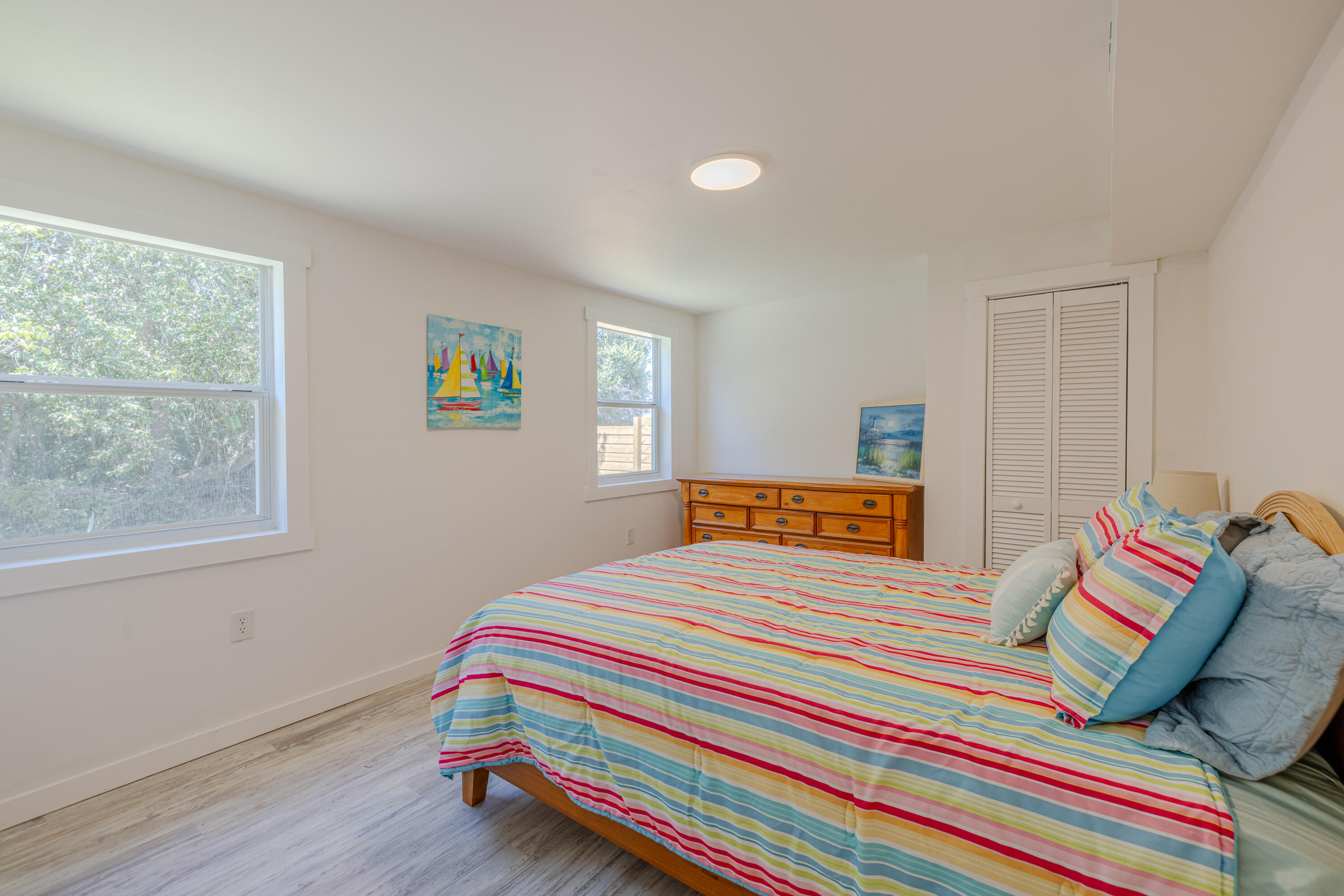 LAGUNA BEACH ESTATES 4TH ADDN - Residential