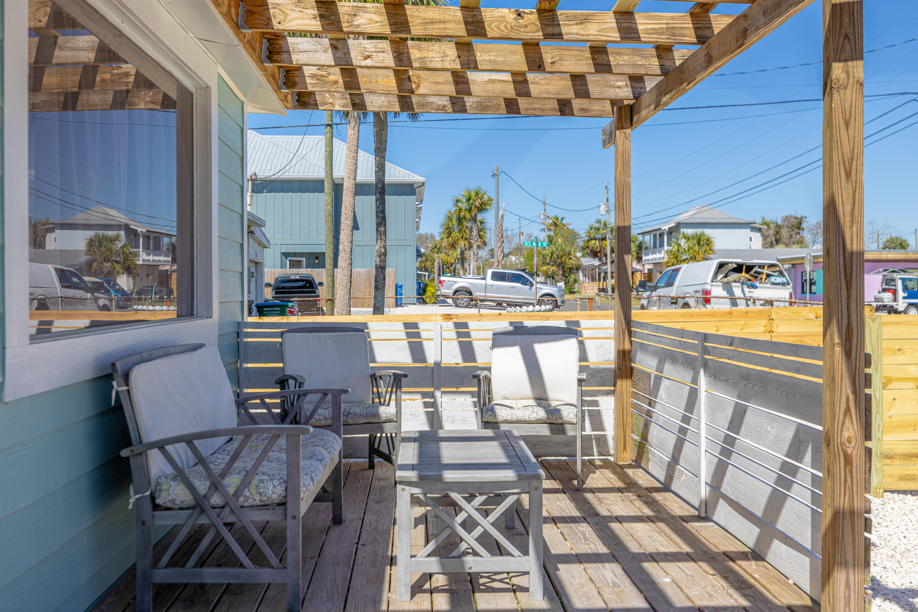 LAGUNA BEACH ESTATES 4TH ADDN - Residential