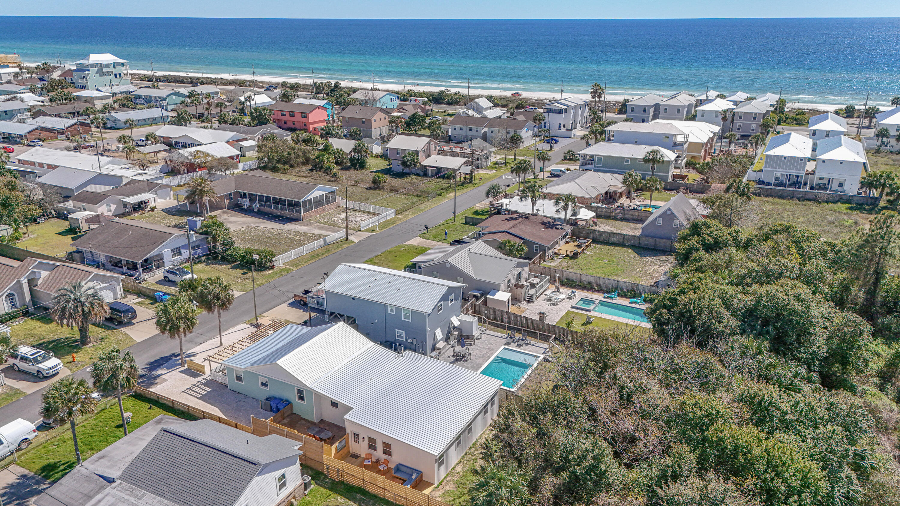 LAGUNA BEACH ESTATES 4TH ADDN - Residential