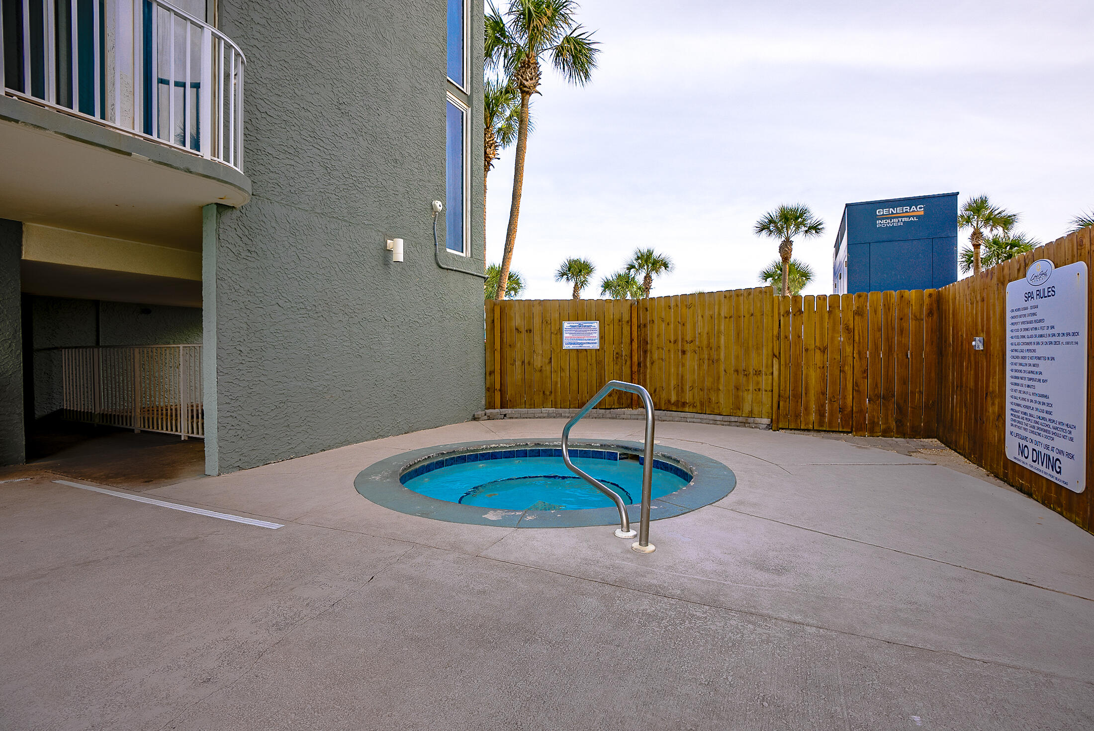 LONG BEACH Towers 1 - Residential