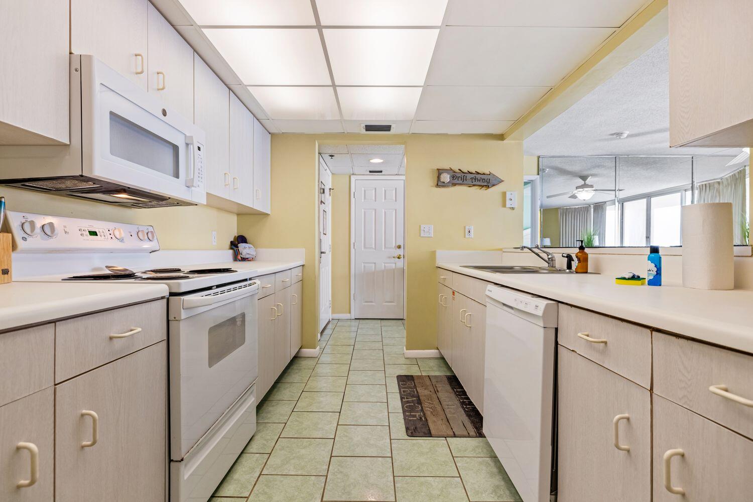 LONG BEACH Towers 1 - Residential