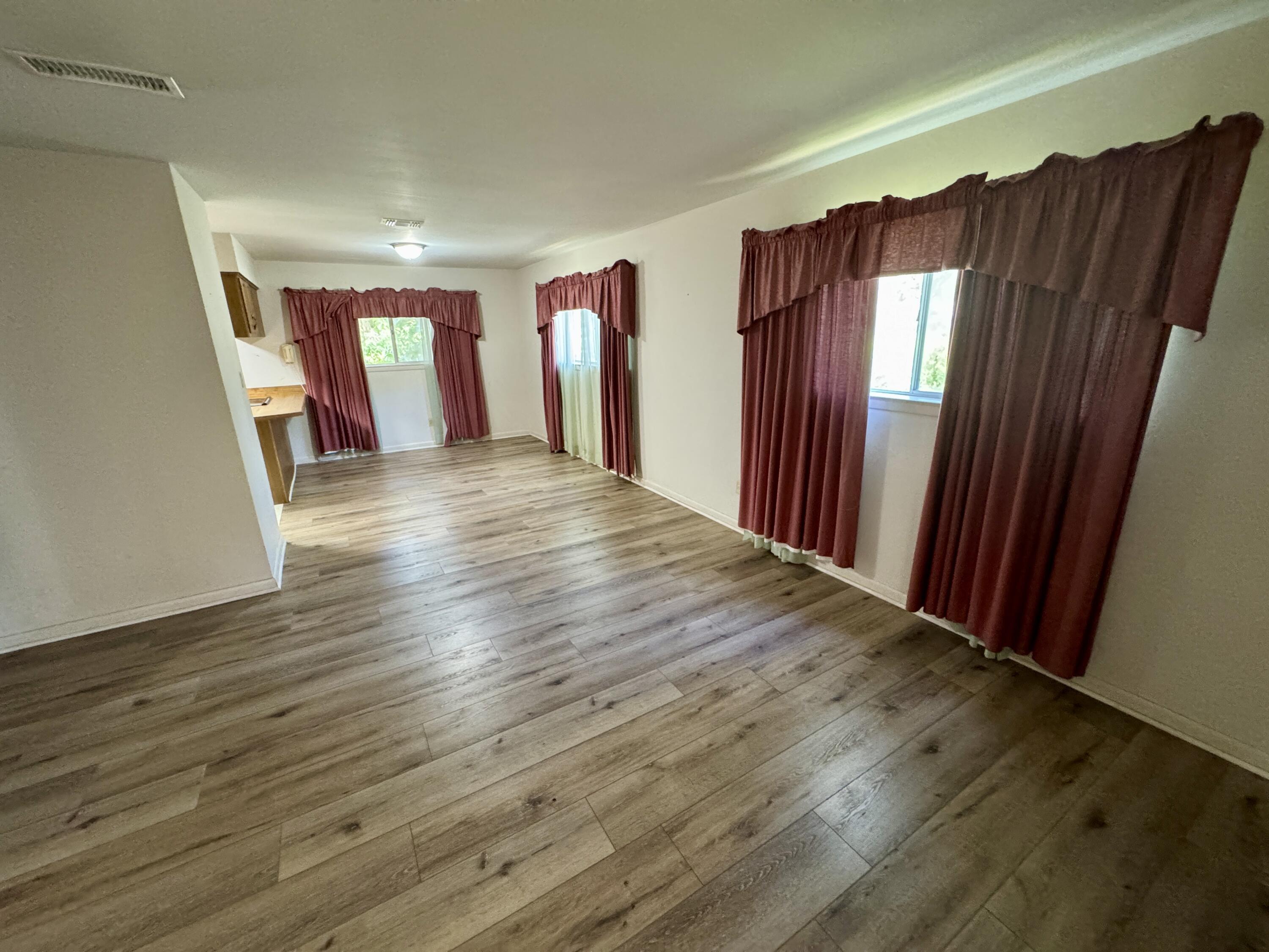 COLONY ESTATES - Residential Lease