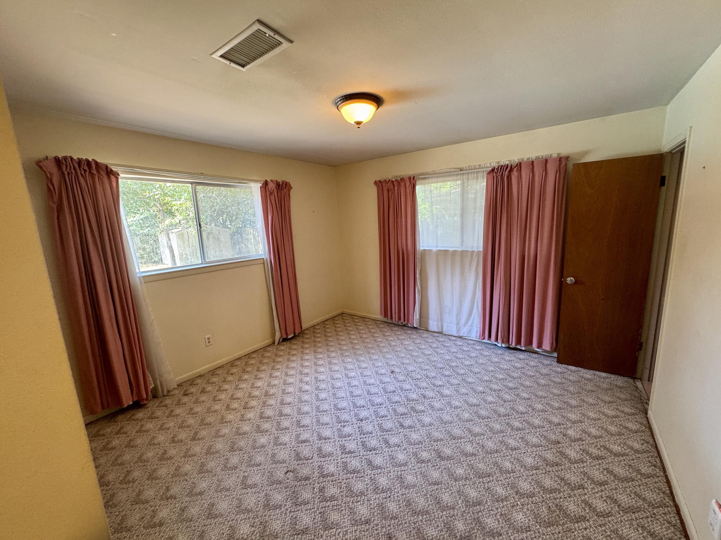 COLONY ESTATES - Residential Lease