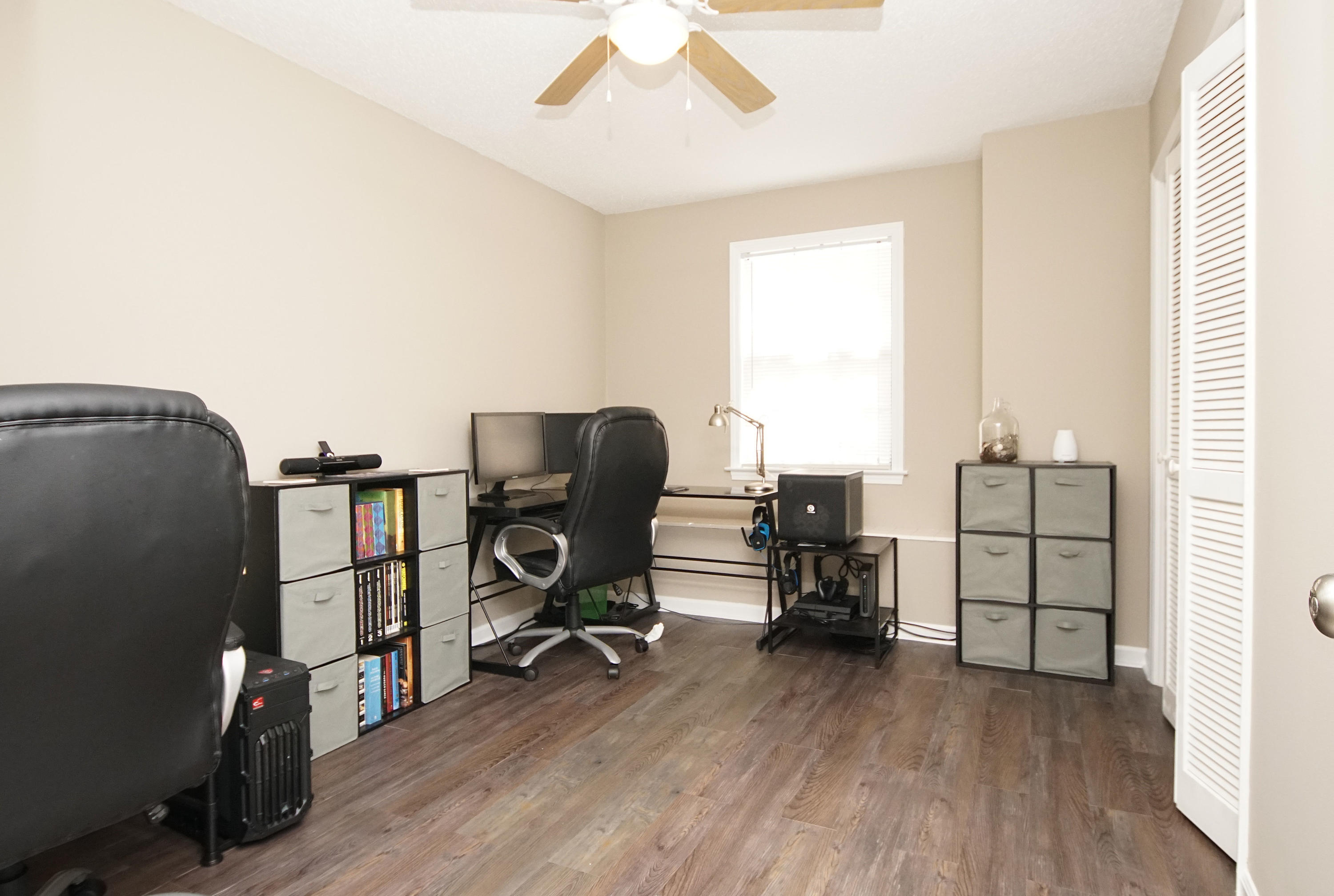 FOREST MANOR - Residential