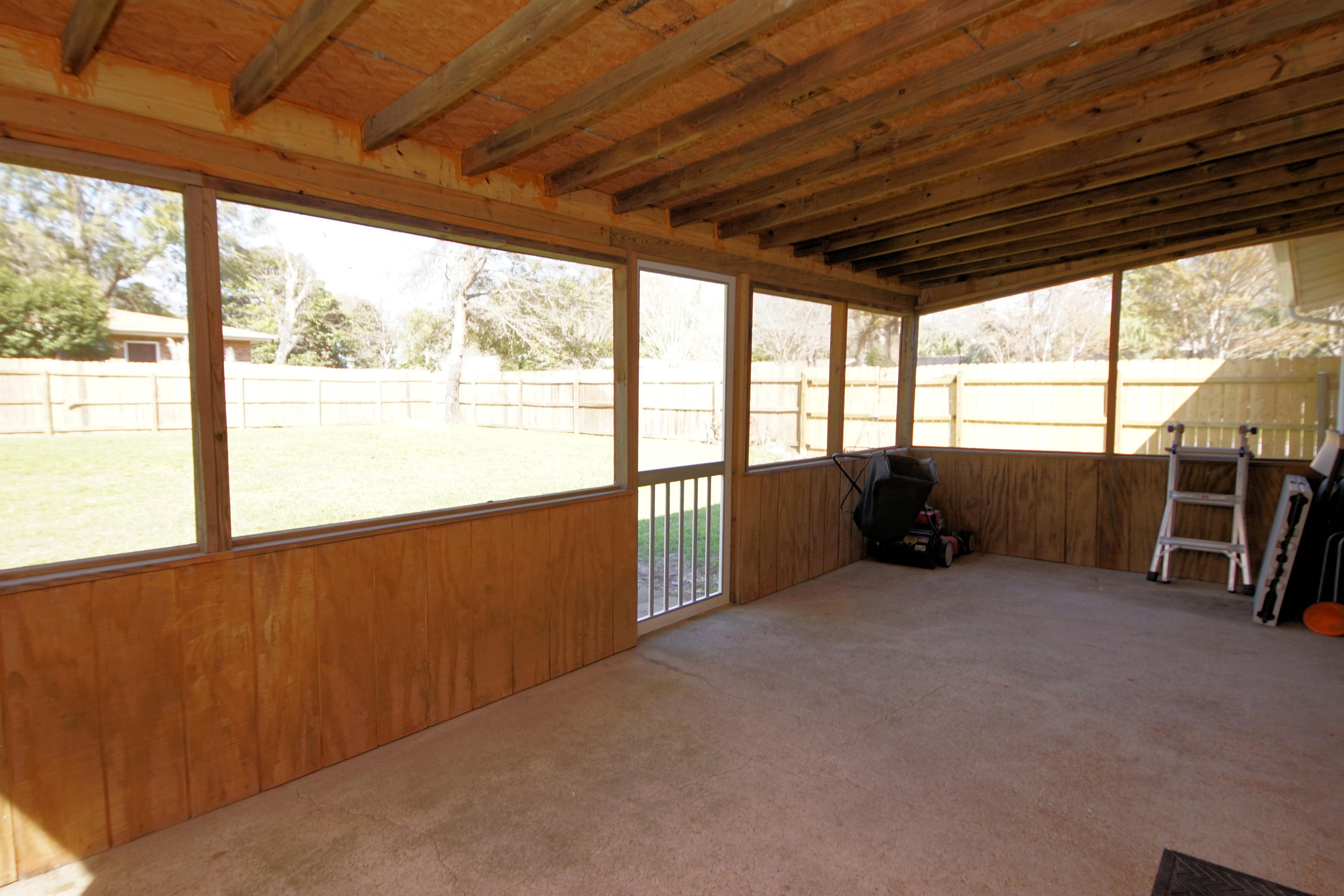 FOREST MANOR - Residential