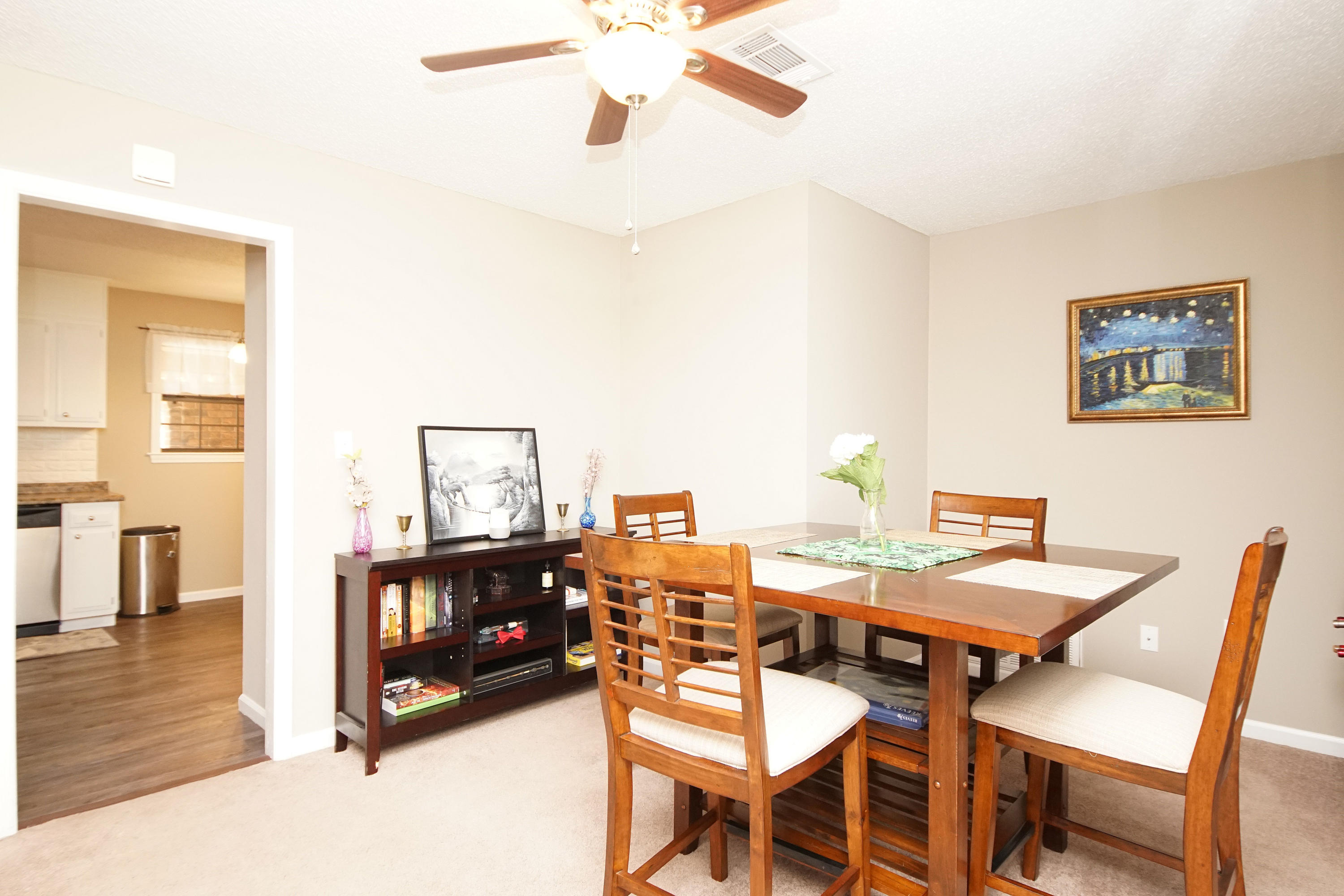 FOREST MANOR - Residential