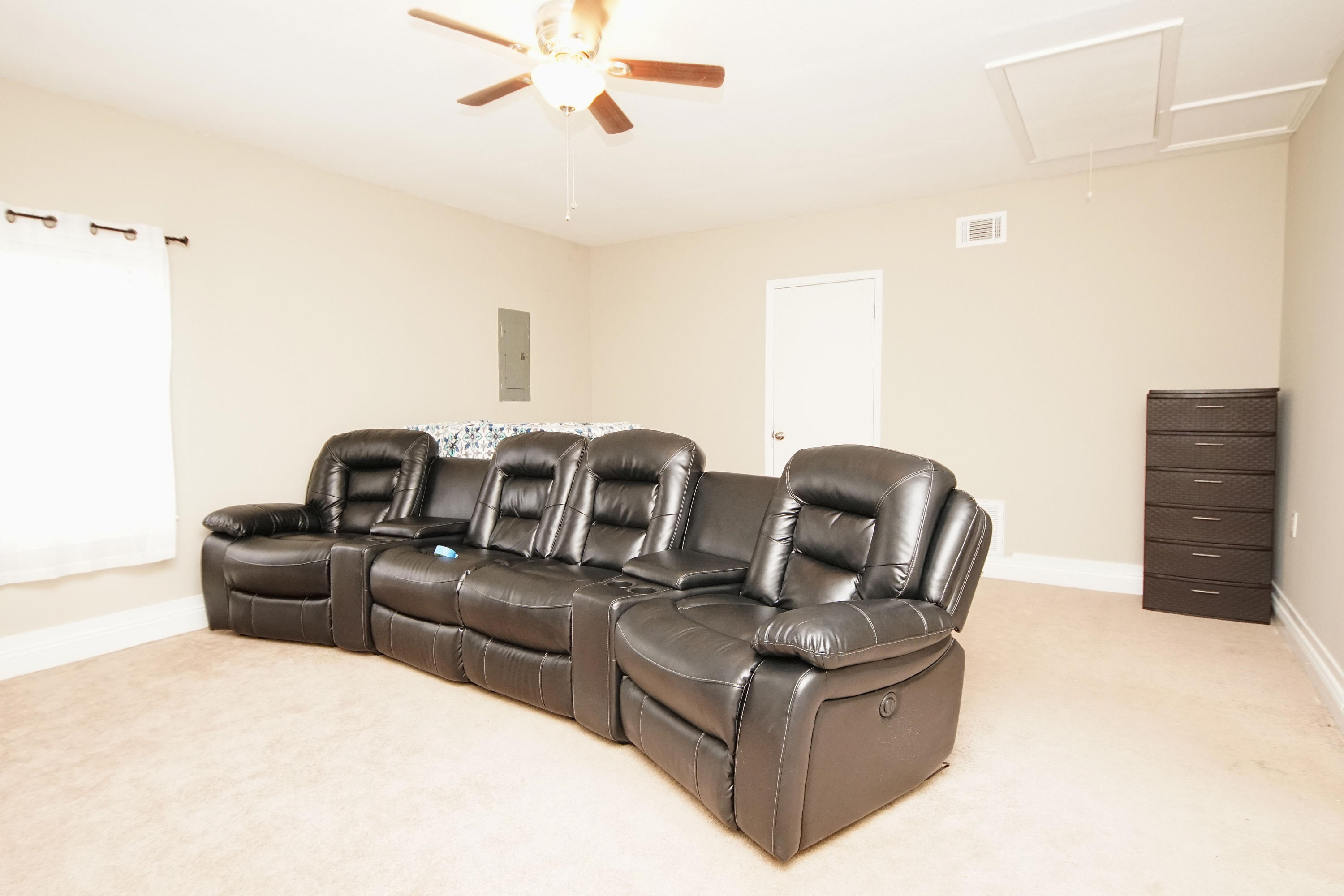 FOREST MANOR - Residential