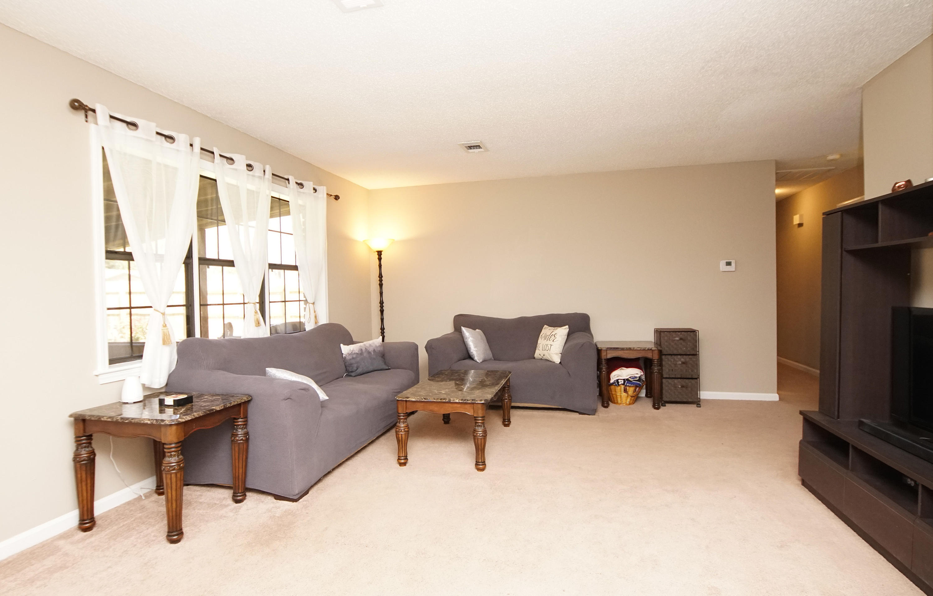 FOREST MANOR - Residential