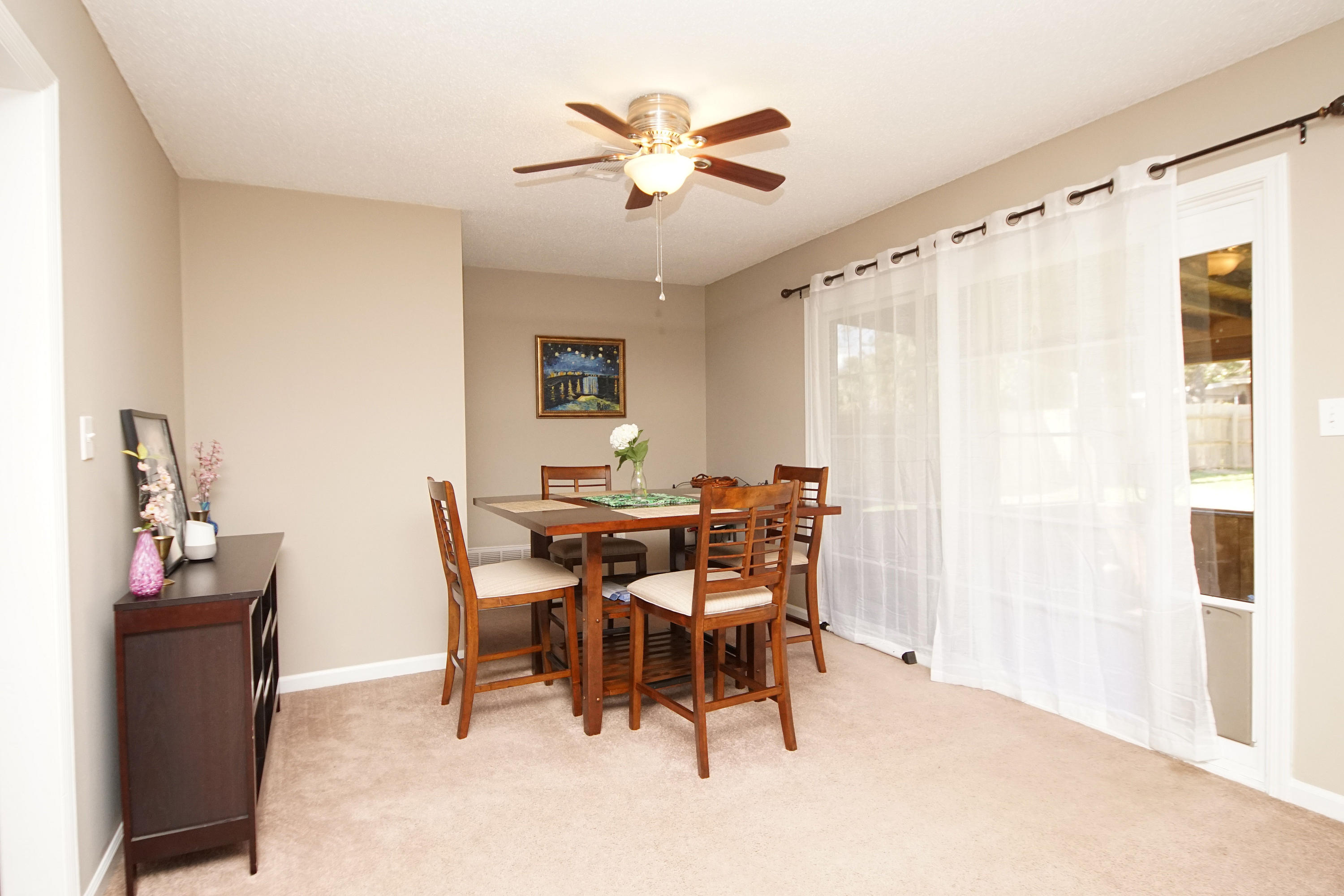 FOREST MANOR - Residential