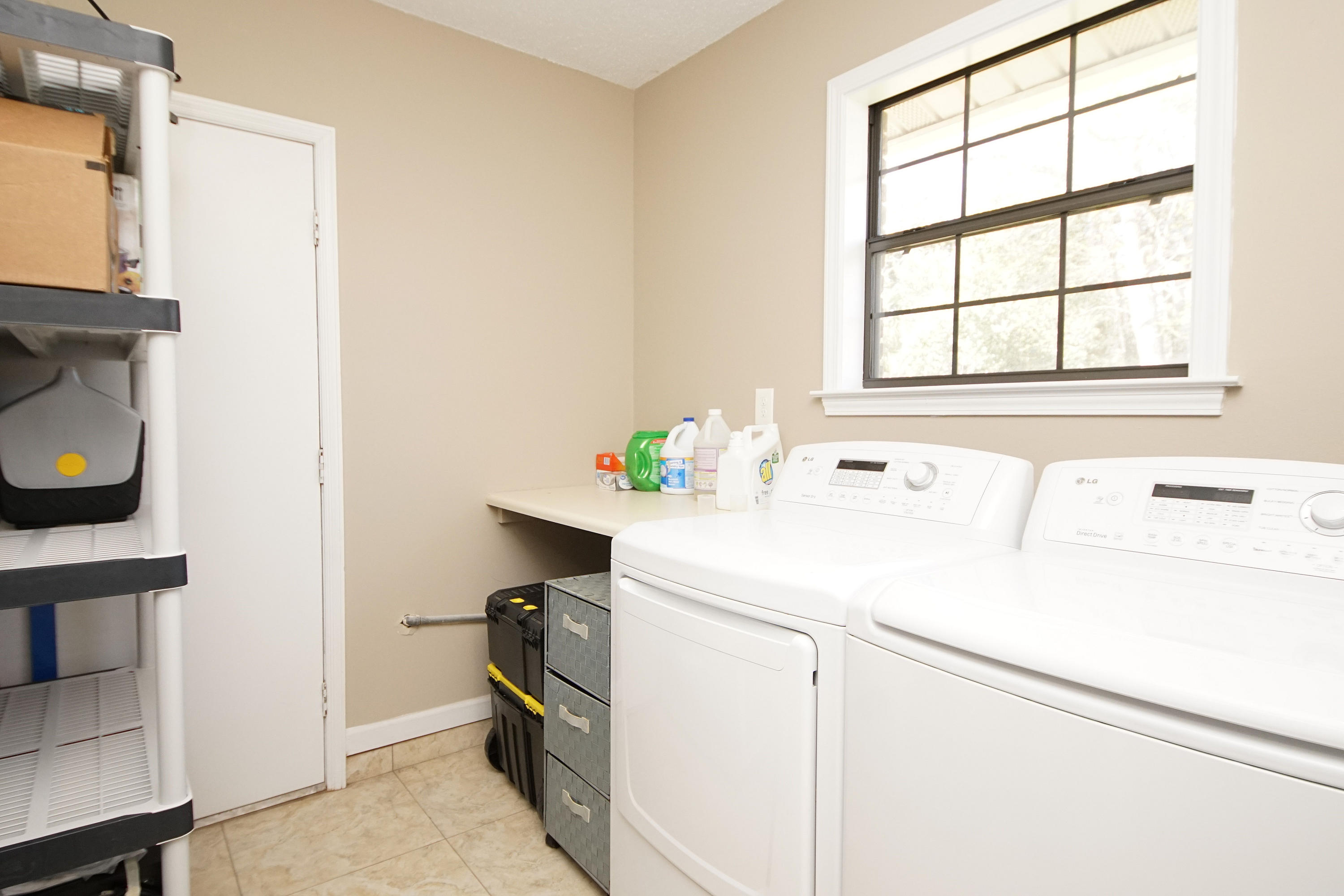 FOREST MANOR - Residential