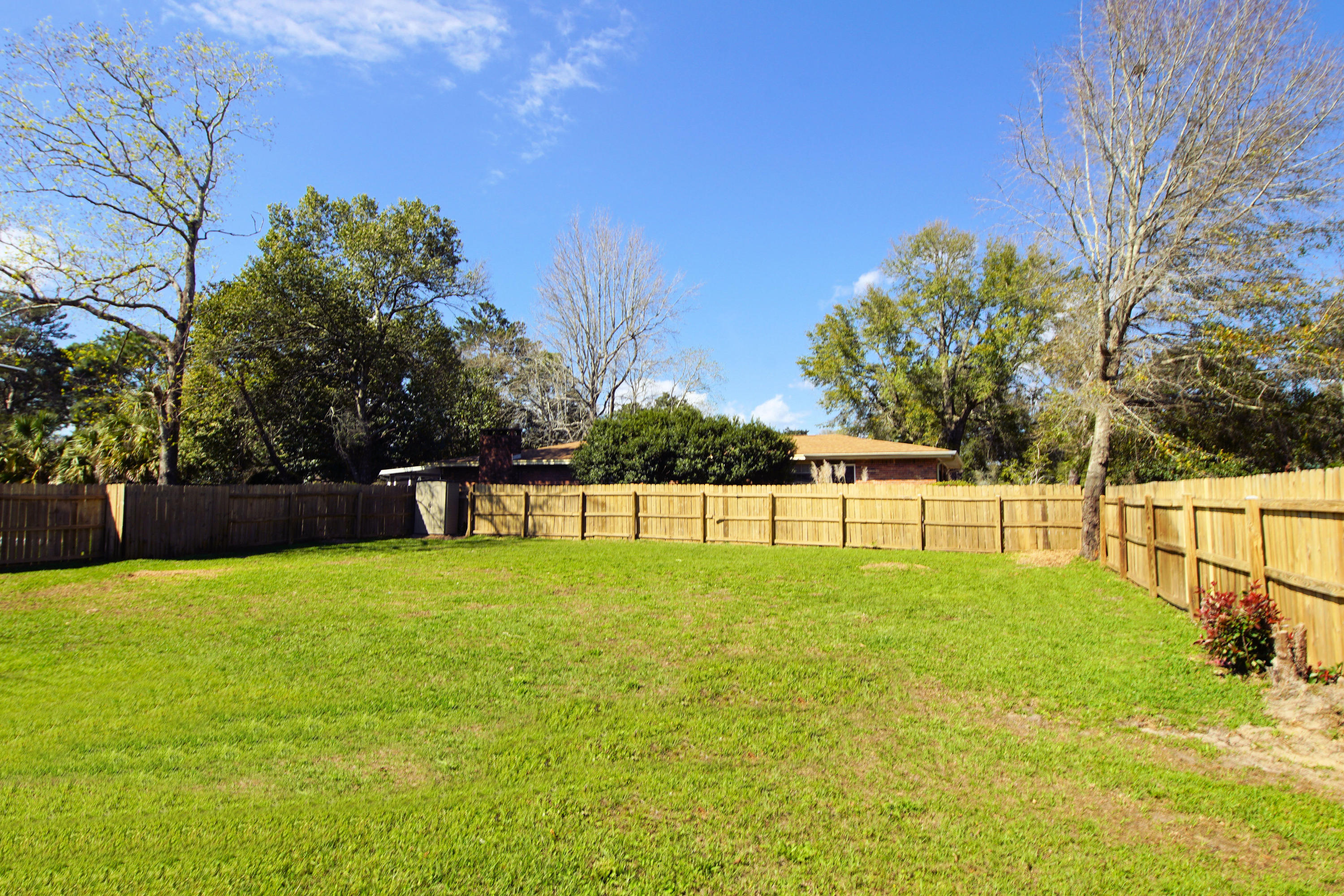 FOREST MANOR - Residential