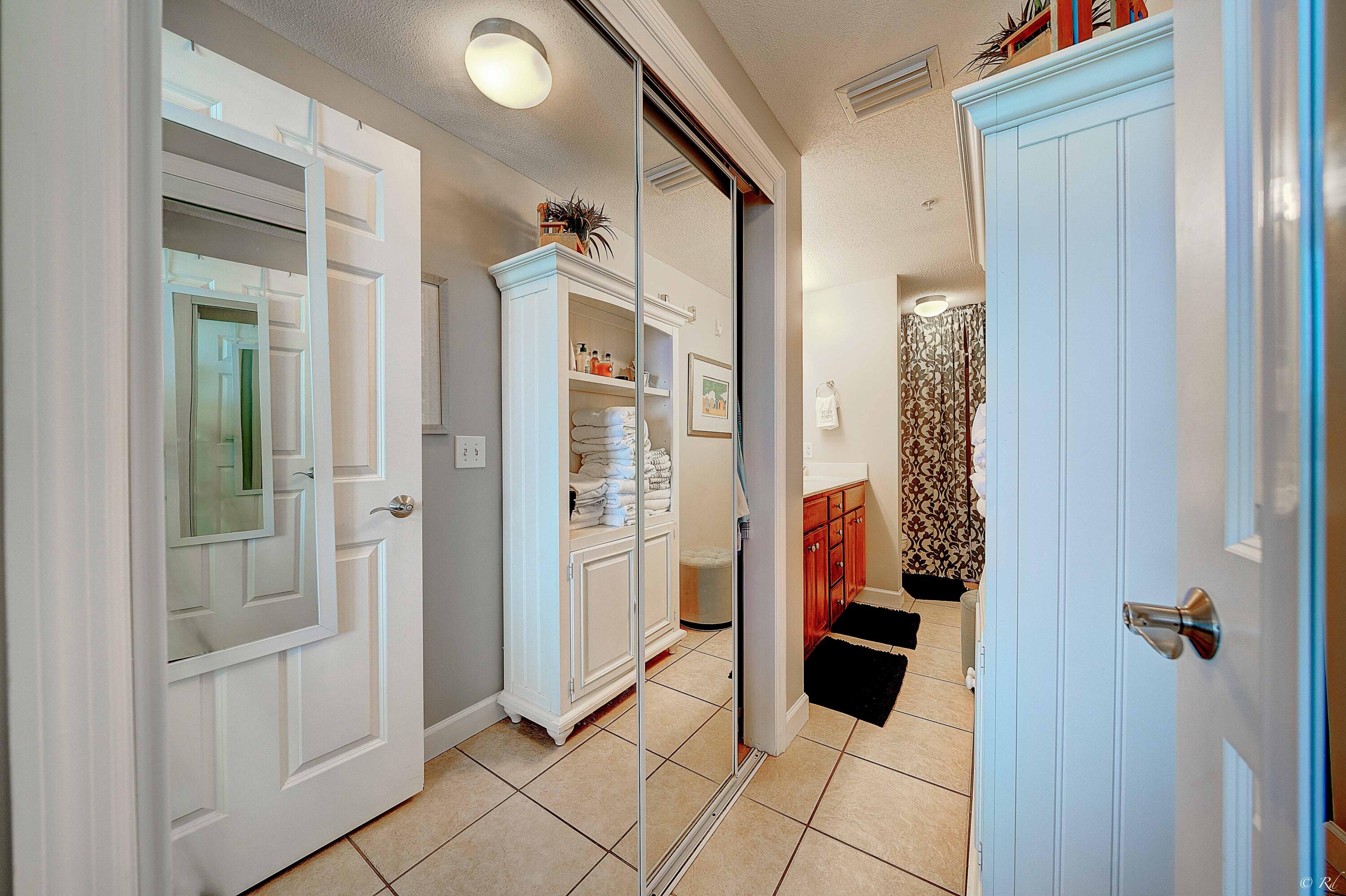SEYCHELLES RESORT CONDO - Residential