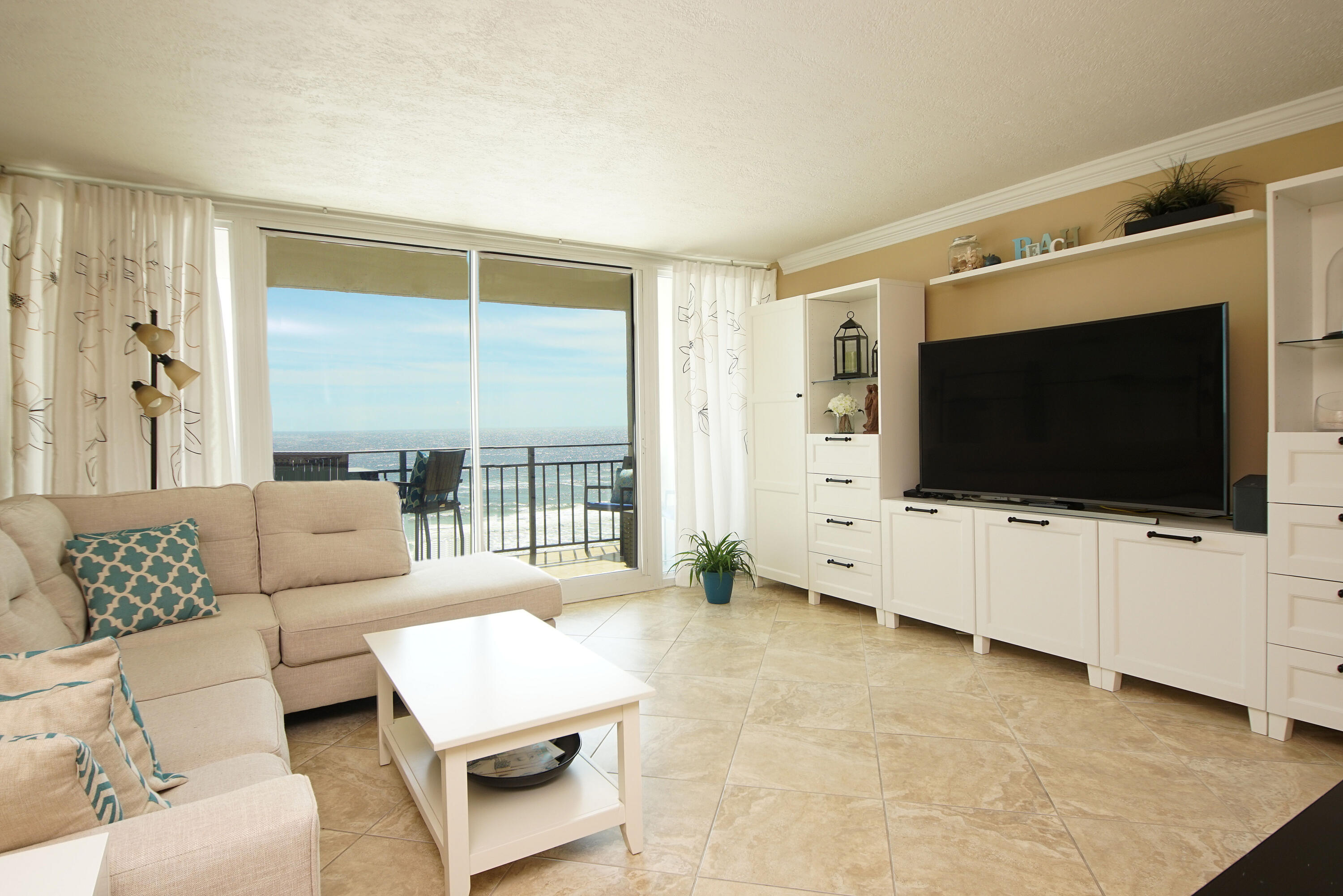 BREAKERS OF FWB PH 1 - Residential