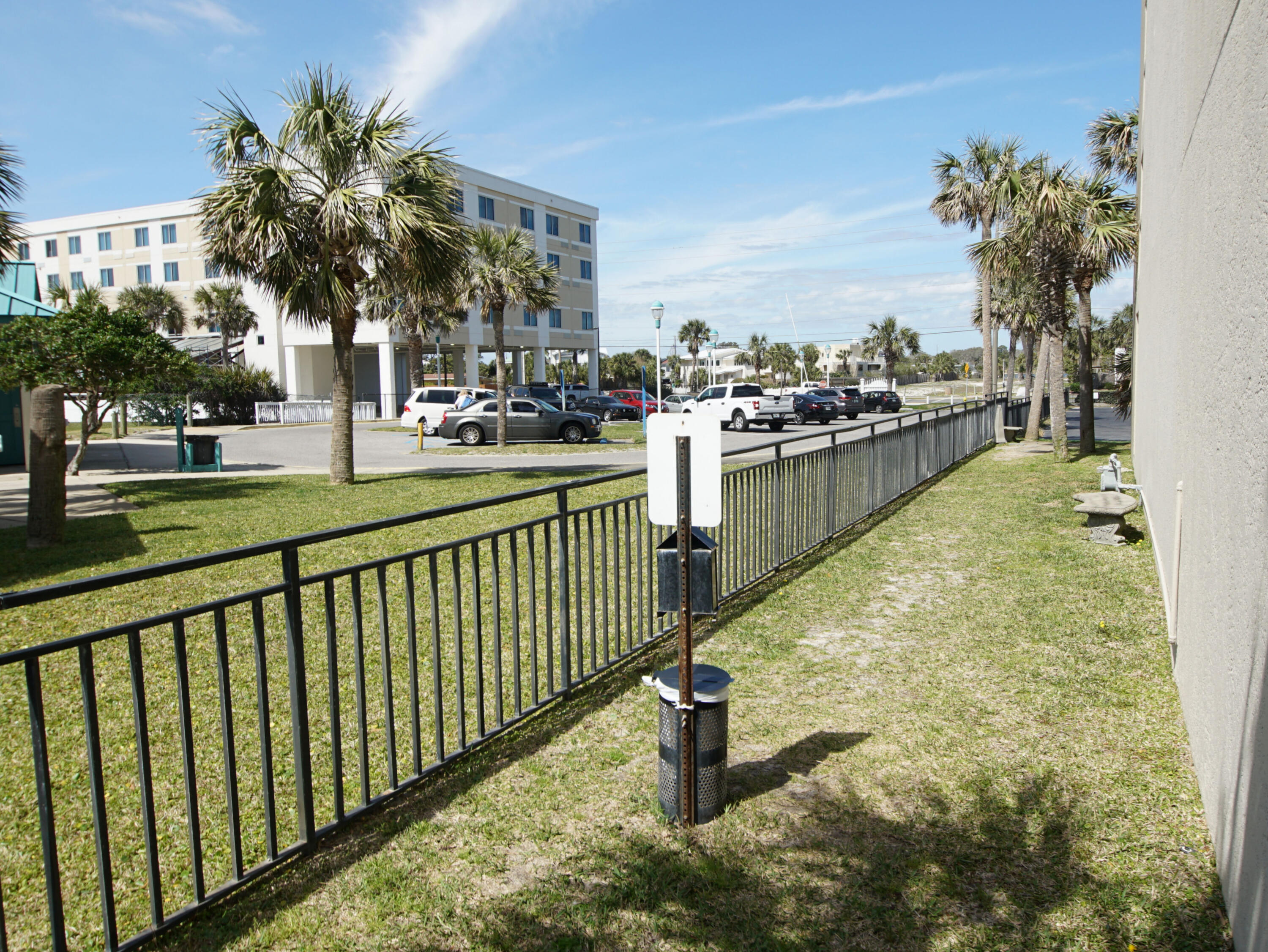 BREAKERS OF FWB PH 1 - Residential