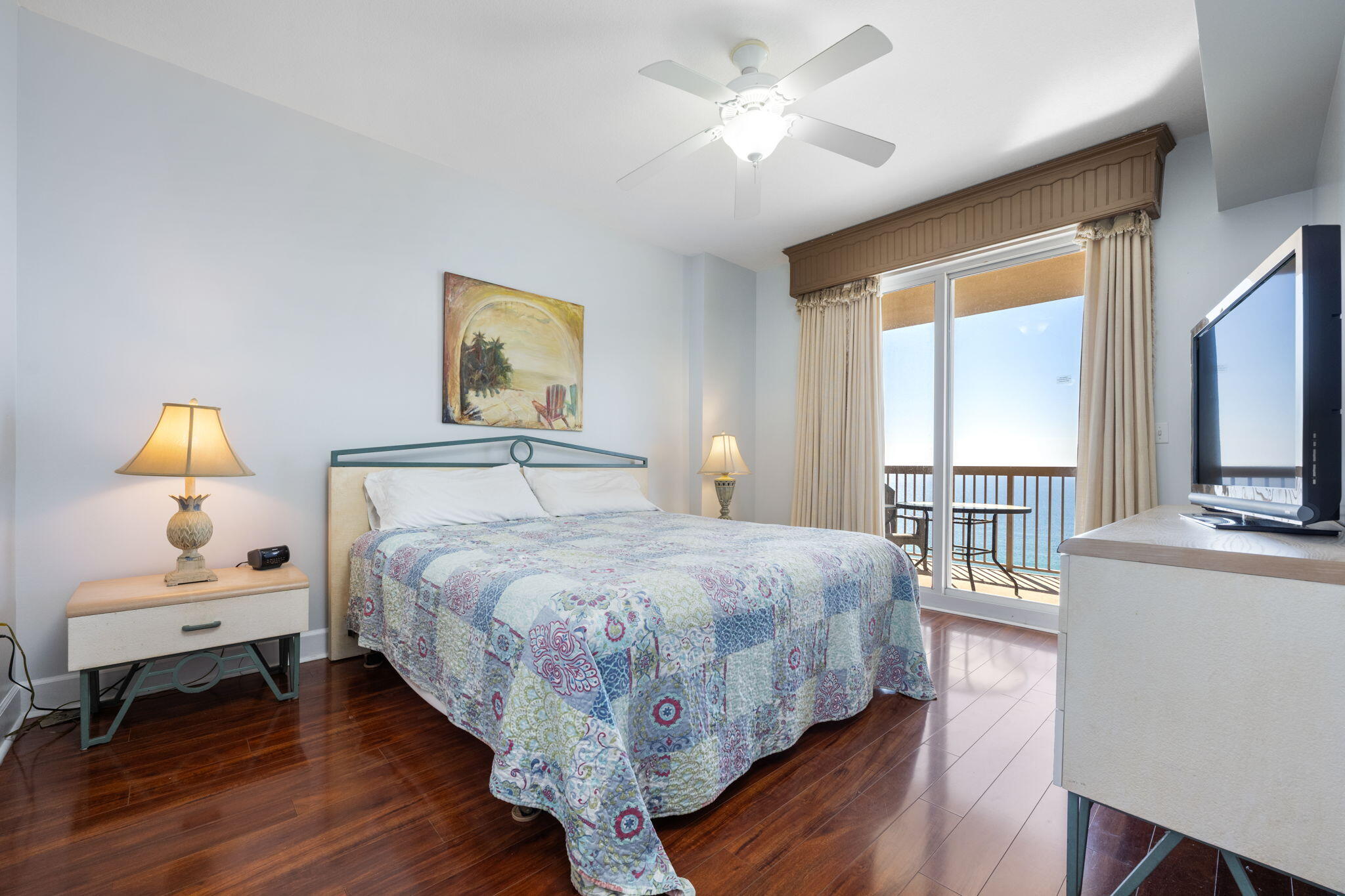 SUNRISE BEACH - Residential