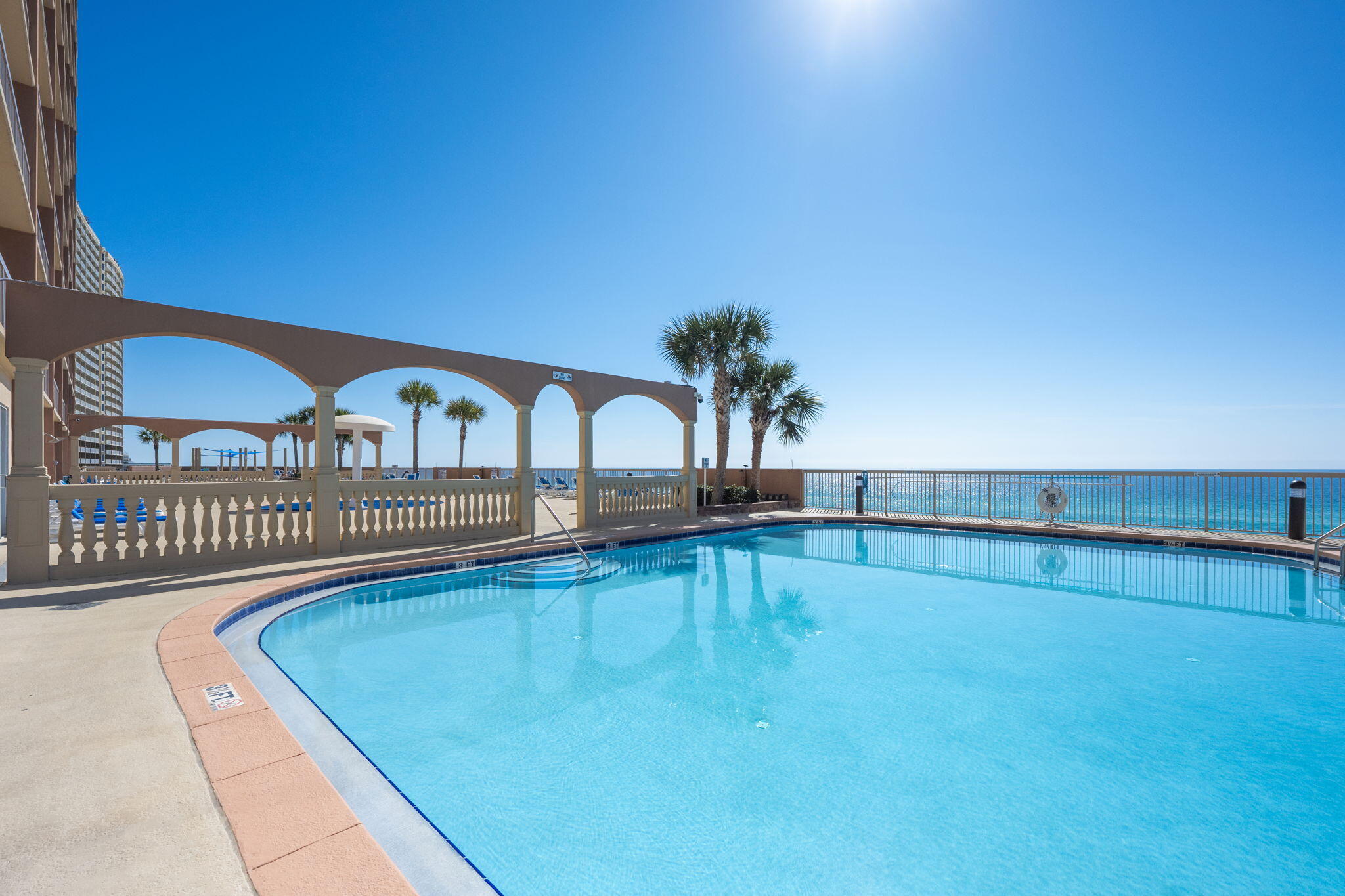 SUNRISE BEACH - Residential