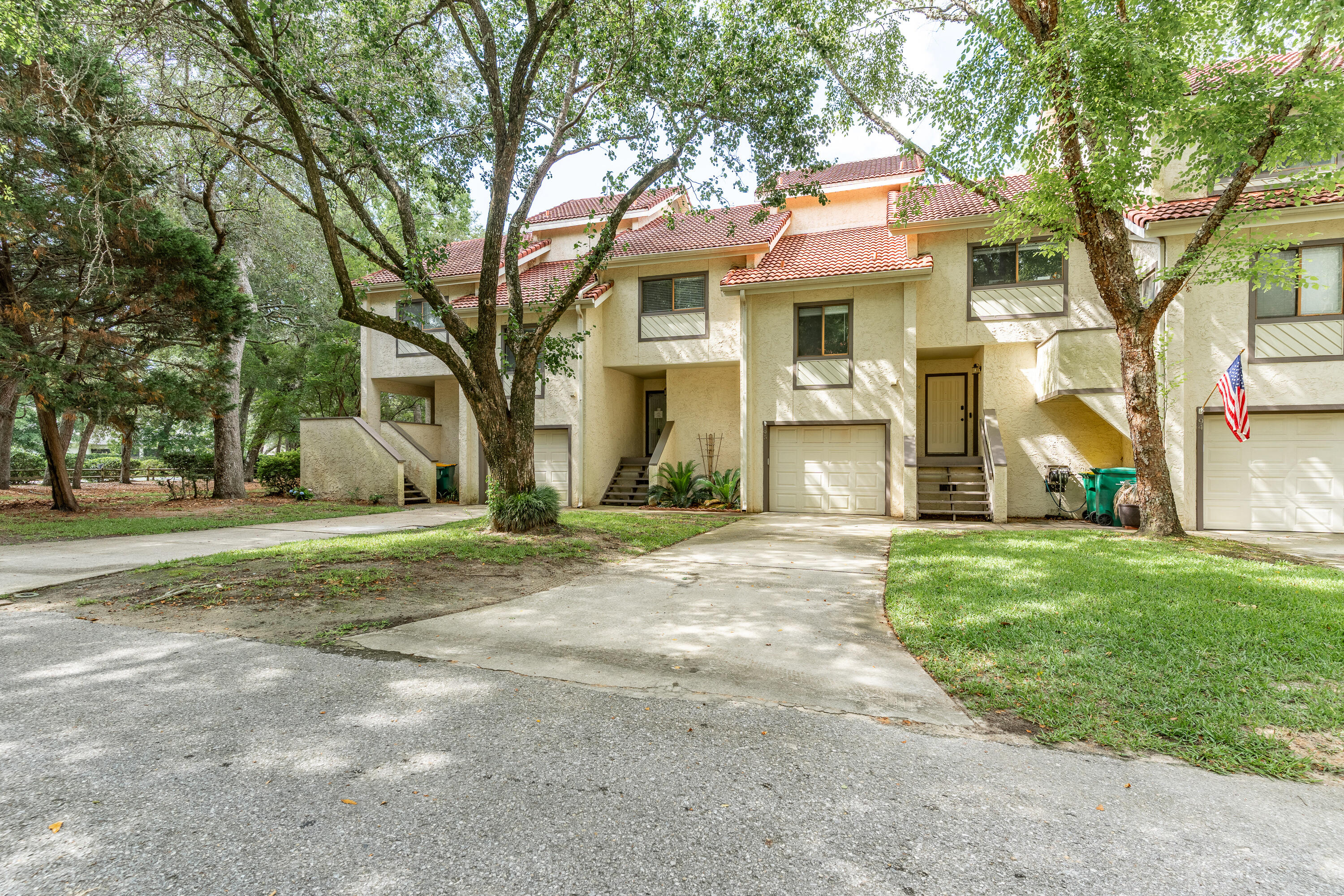 LOVE THE WATER???? Now you can live near the water with access to Choctawhatchee Bay. Marina is a short walk away as well as a restaurant for dining. This 2 bedrooms 2.5 Bath unit is in good condition with newer upgrades such as HVAC (2024) HWH (2021), Stainless Steel Appliances, Granite Counter tops, luxury vinyl flooring and plus carpeting. The oversized garage with plenty of room for exercise room, workshop or storage. A 4 level, 2 bedroom, 2.5 bath townhome offers luxury and style. Living area and 1/2 bath on level one. Walk up a few stairs to kitchen, dining room and bonus room, next level is one bedroom and bath and 4th level is Master Bedroom HOA covers exterior maintenance.