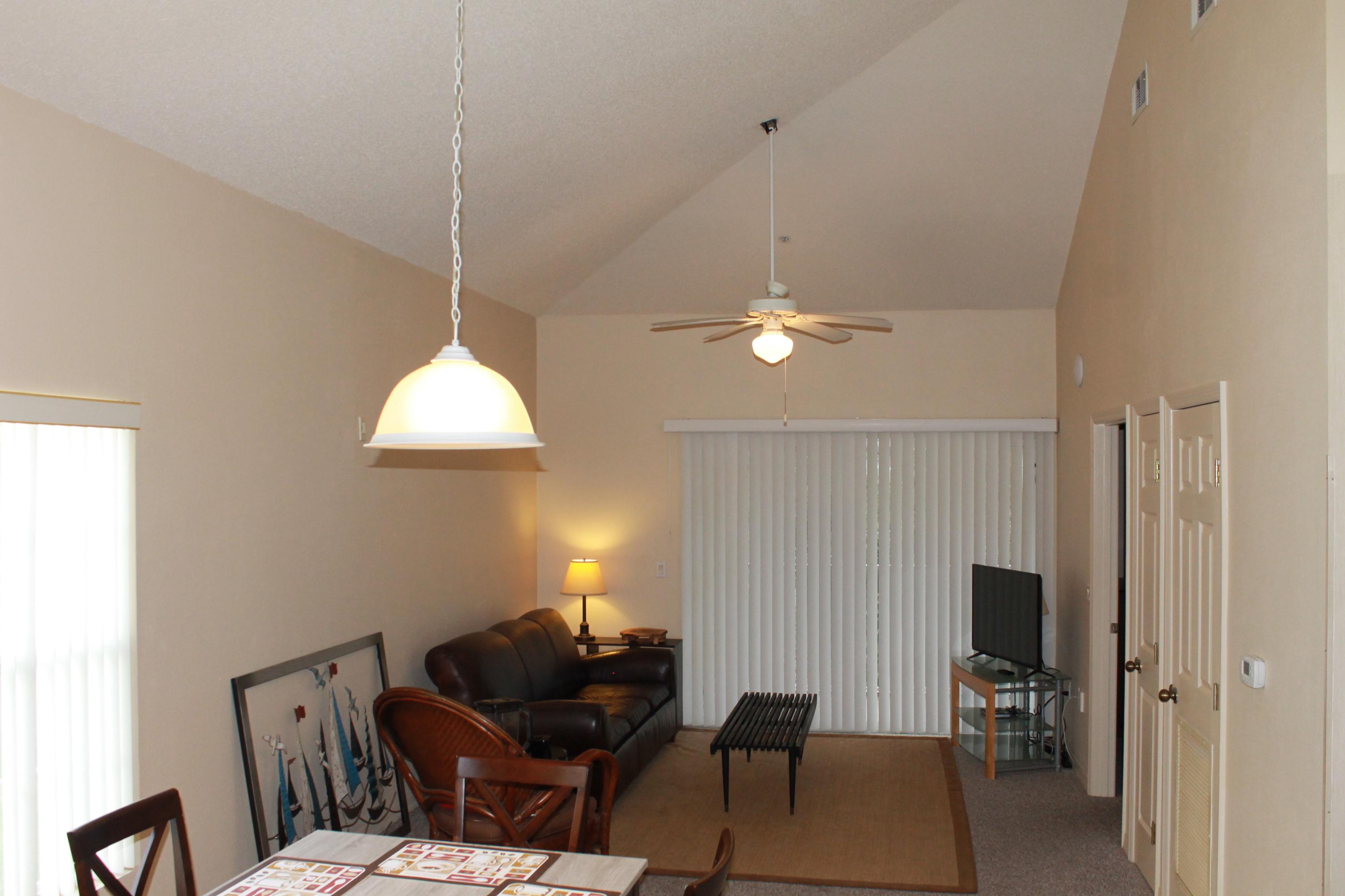 THE FLORIDA CLUB - Residential Lease