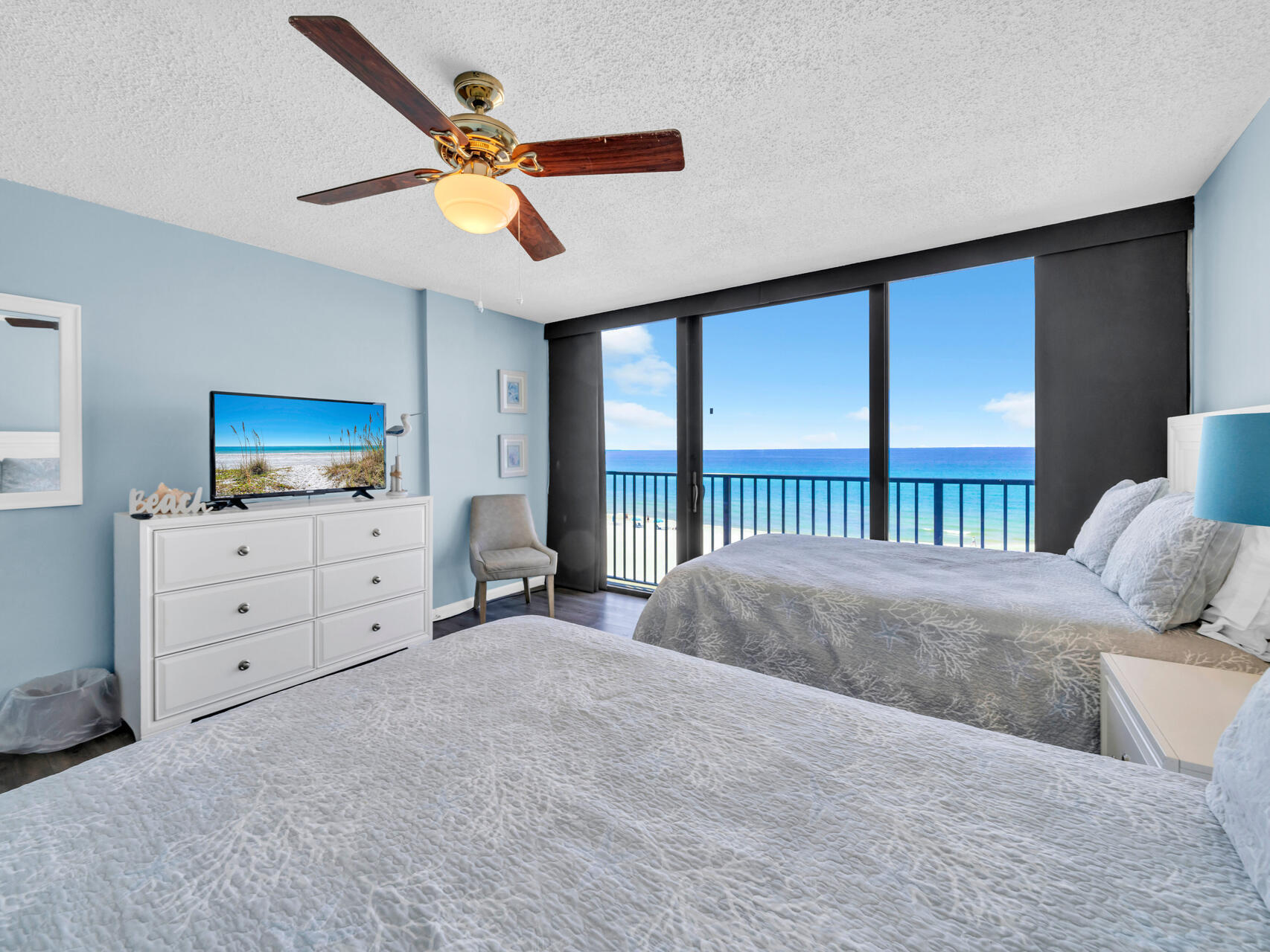 SEACHASE CONDO - Residential