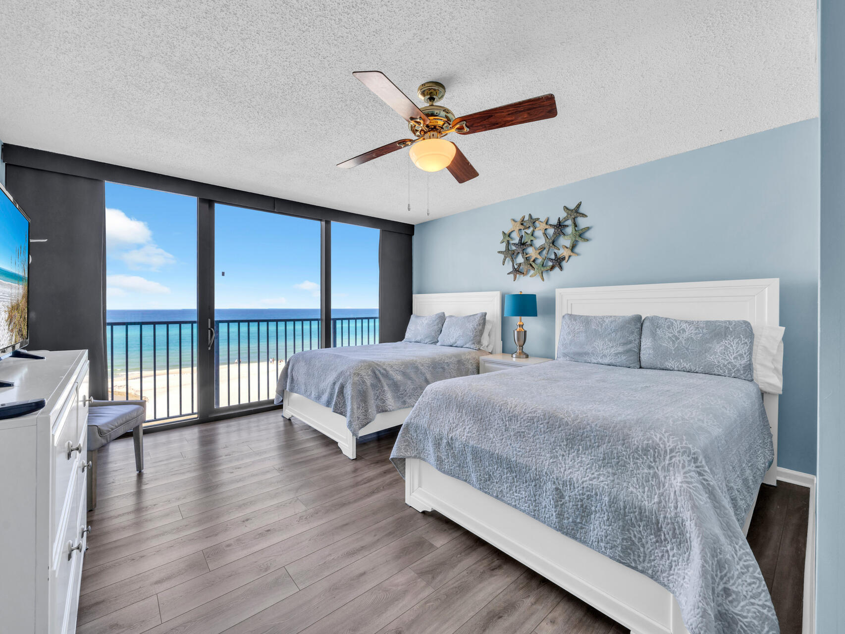 SEACHASE CONDO - Residential