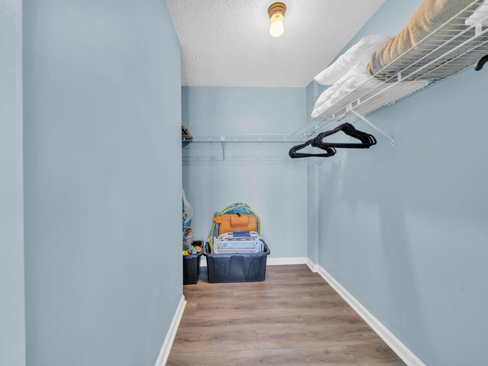 SEACHASE CONDO - Residential