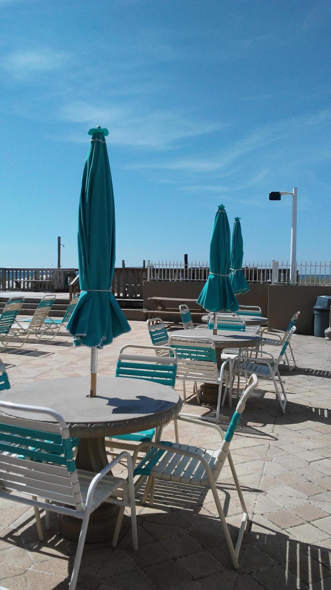 EMERALD ISLE - Residential Lease