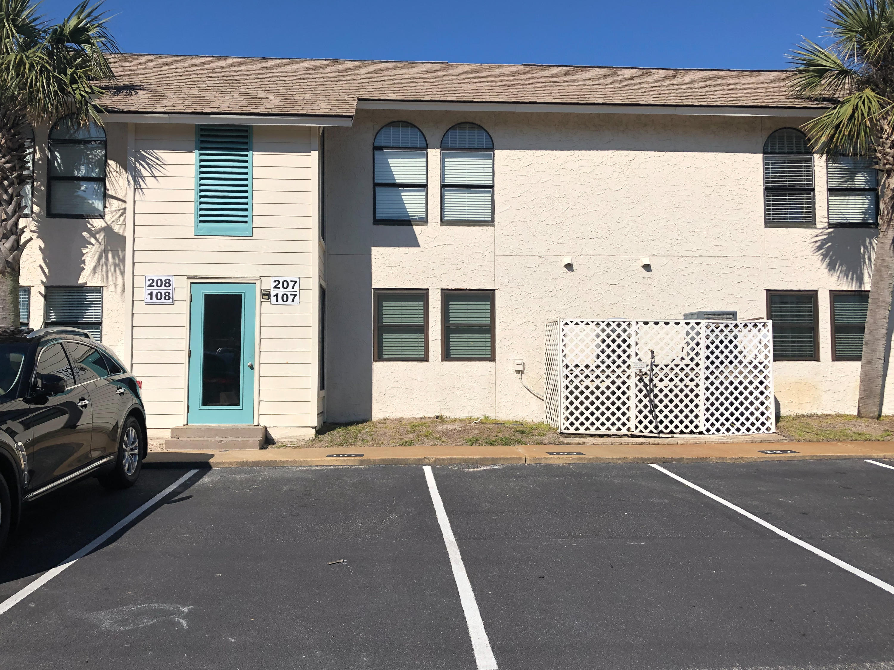 BEACHVIEW CONDOMINIUM - Residential