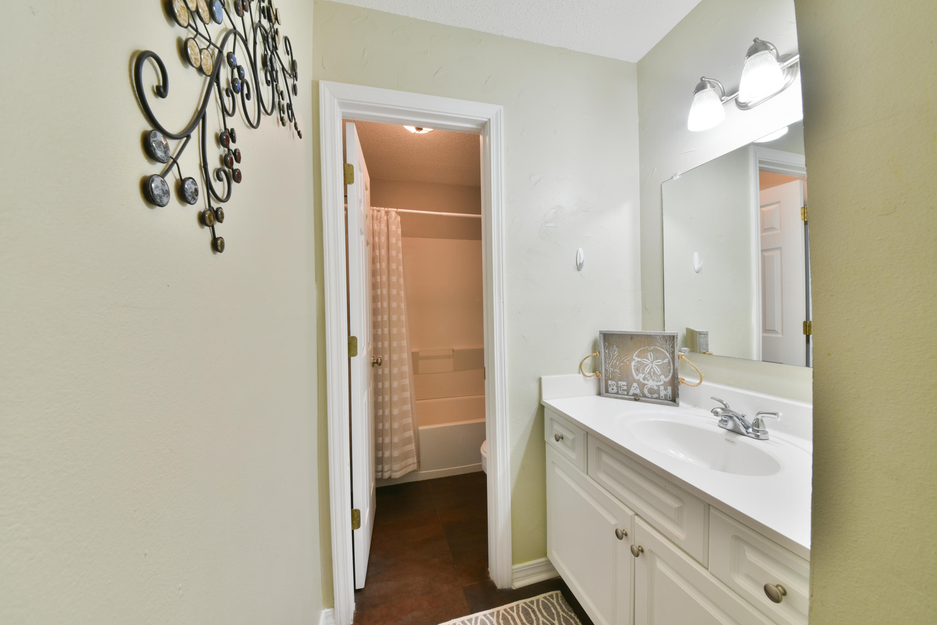 BEACHVIEW CONDOMINIUM - Residential