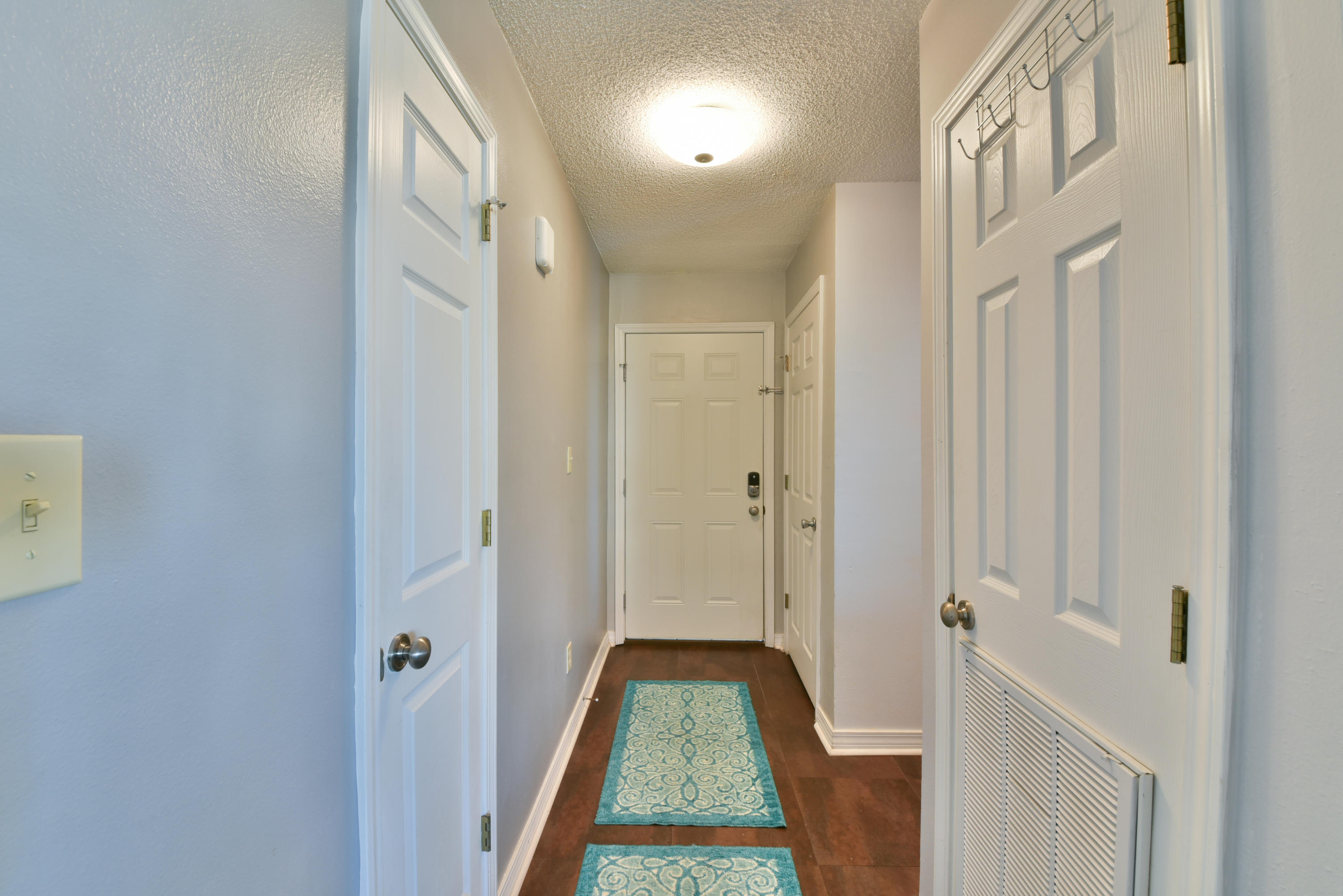 BEACHVIEW CONDOMINIUM - Residential