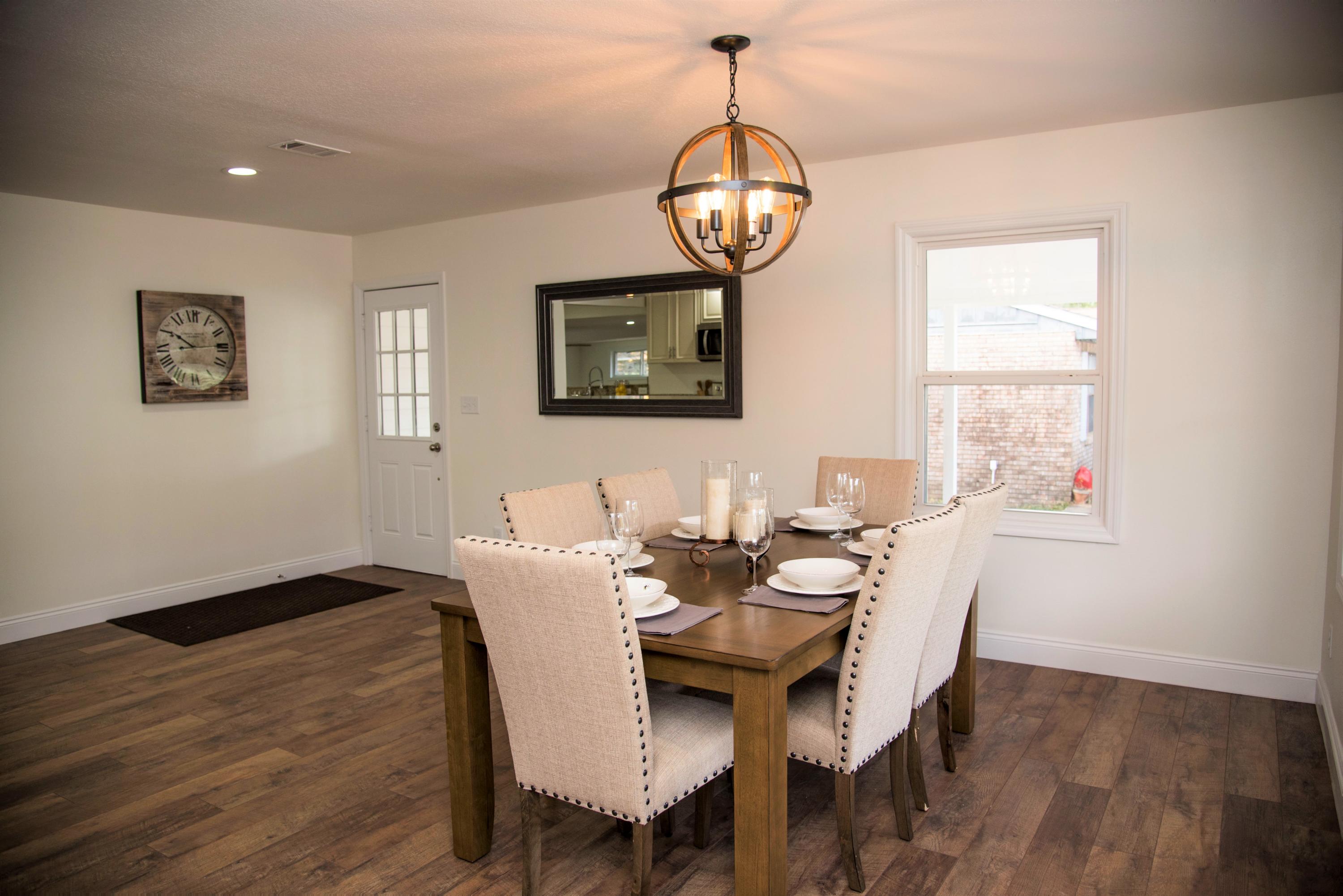 RE S/D VALP PLAT #15 LOT 6 BLK 1 - Residential