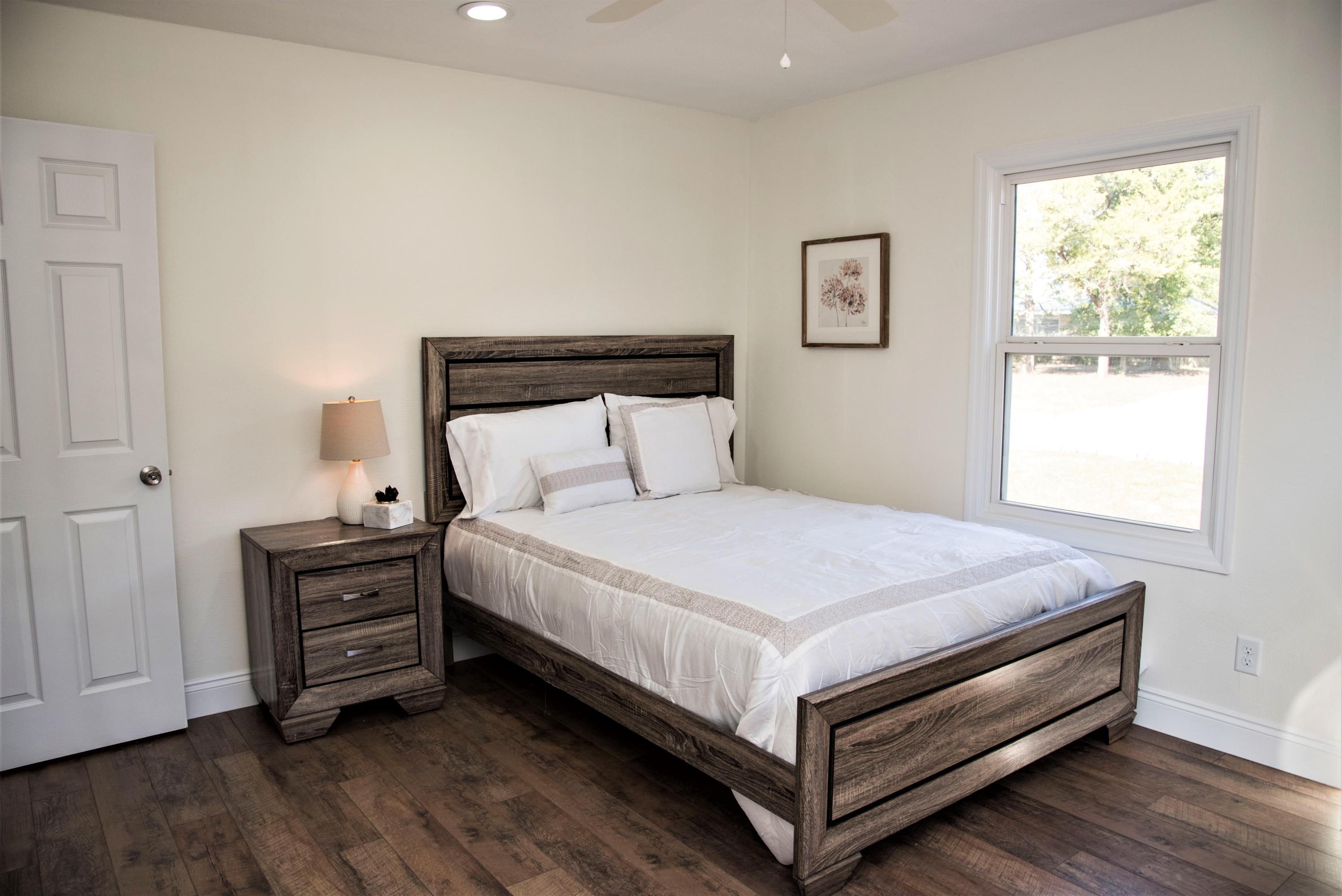 RE S/D VALP PLAT #15 LOT 6 BLK 1 - Residential