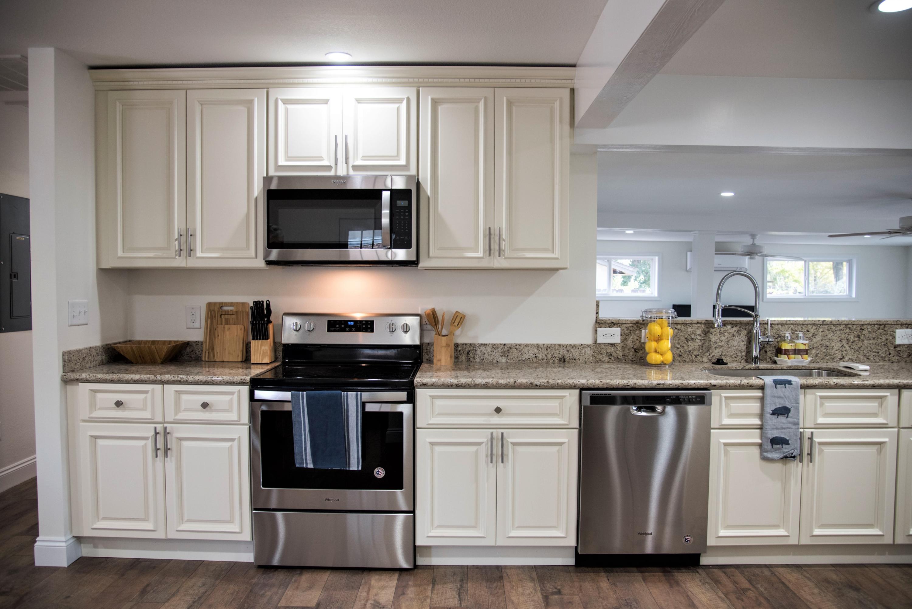 RE S/D VALP PLAT #15 LOT 6 BLK 1 - Residential