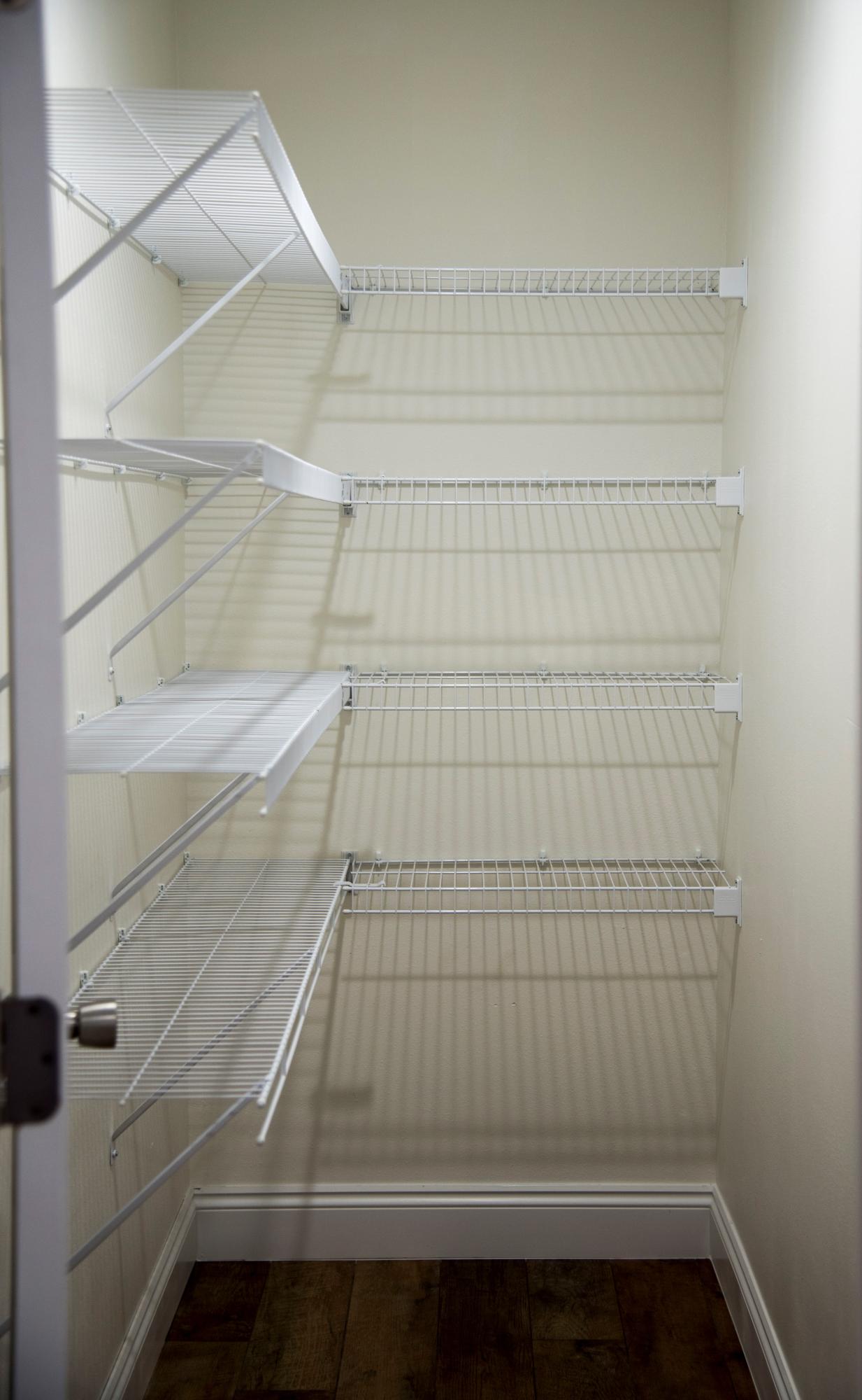 RE S/D VALP PLAT #15 LOT 6 BLK 1 - Residential