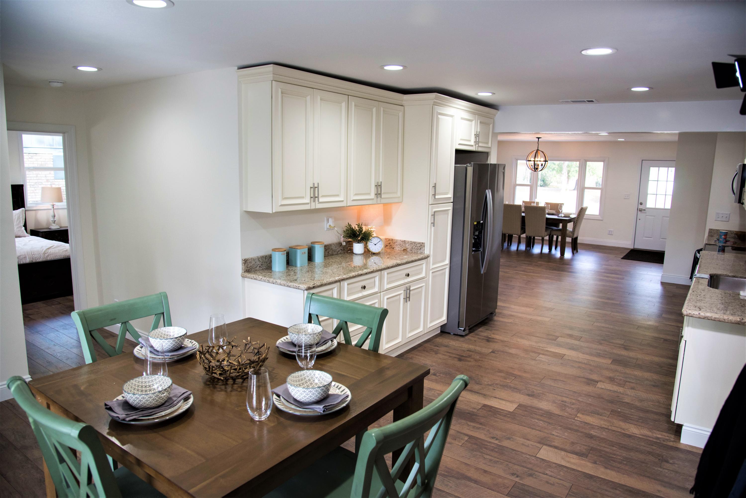 RE S/D VALP PLAT #15 LOT 6 BLK 1 - Residential