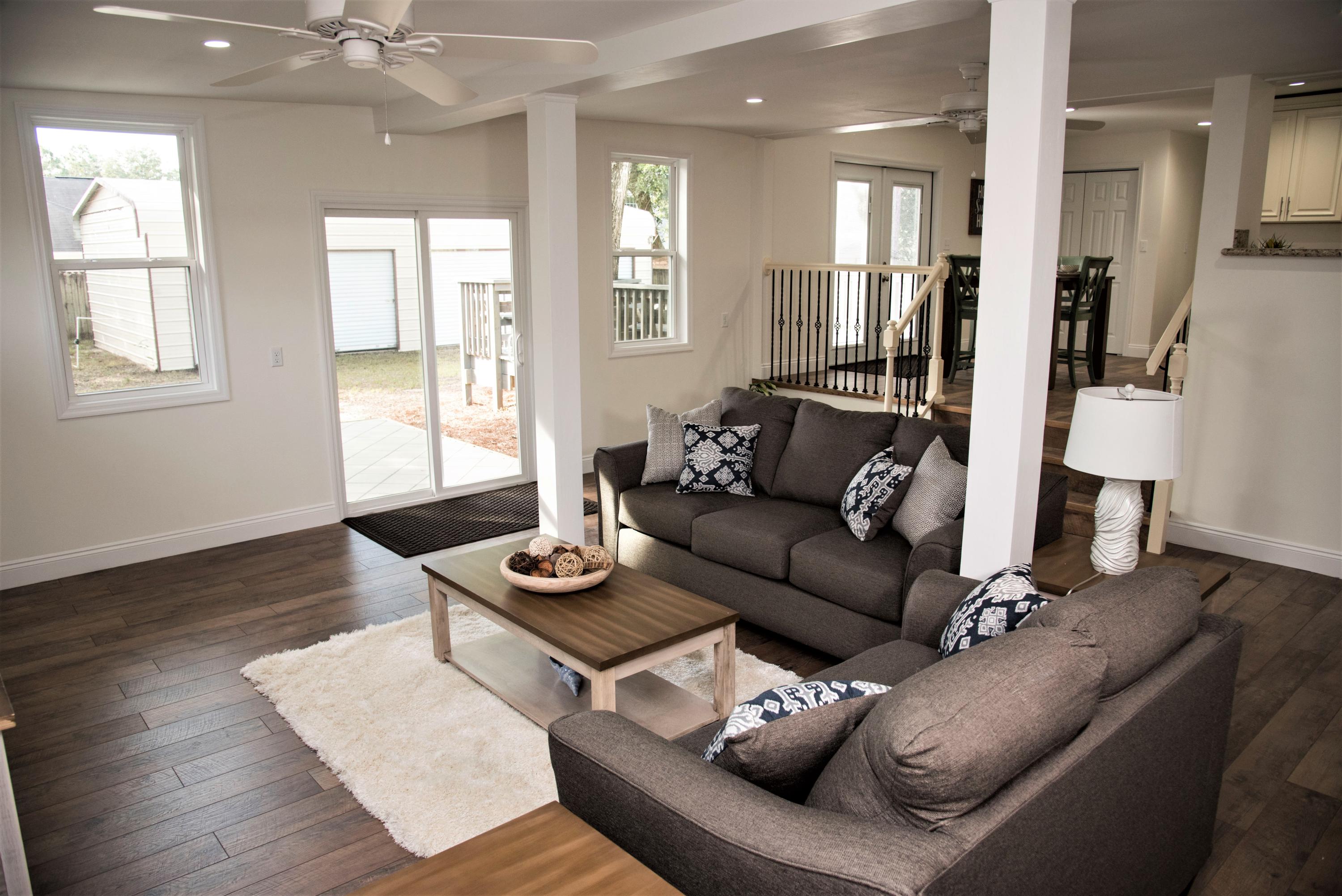 RE S/D VALP PLAT #15 LOT 6 BLK 1 - Residential