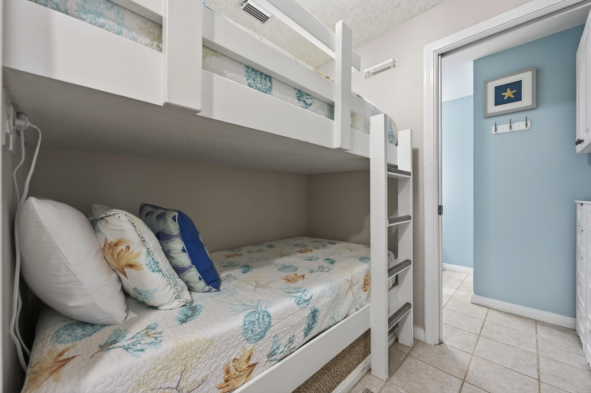 DESTIN WEST BEACH & BAY RESORT-GULFSIDE - Residential