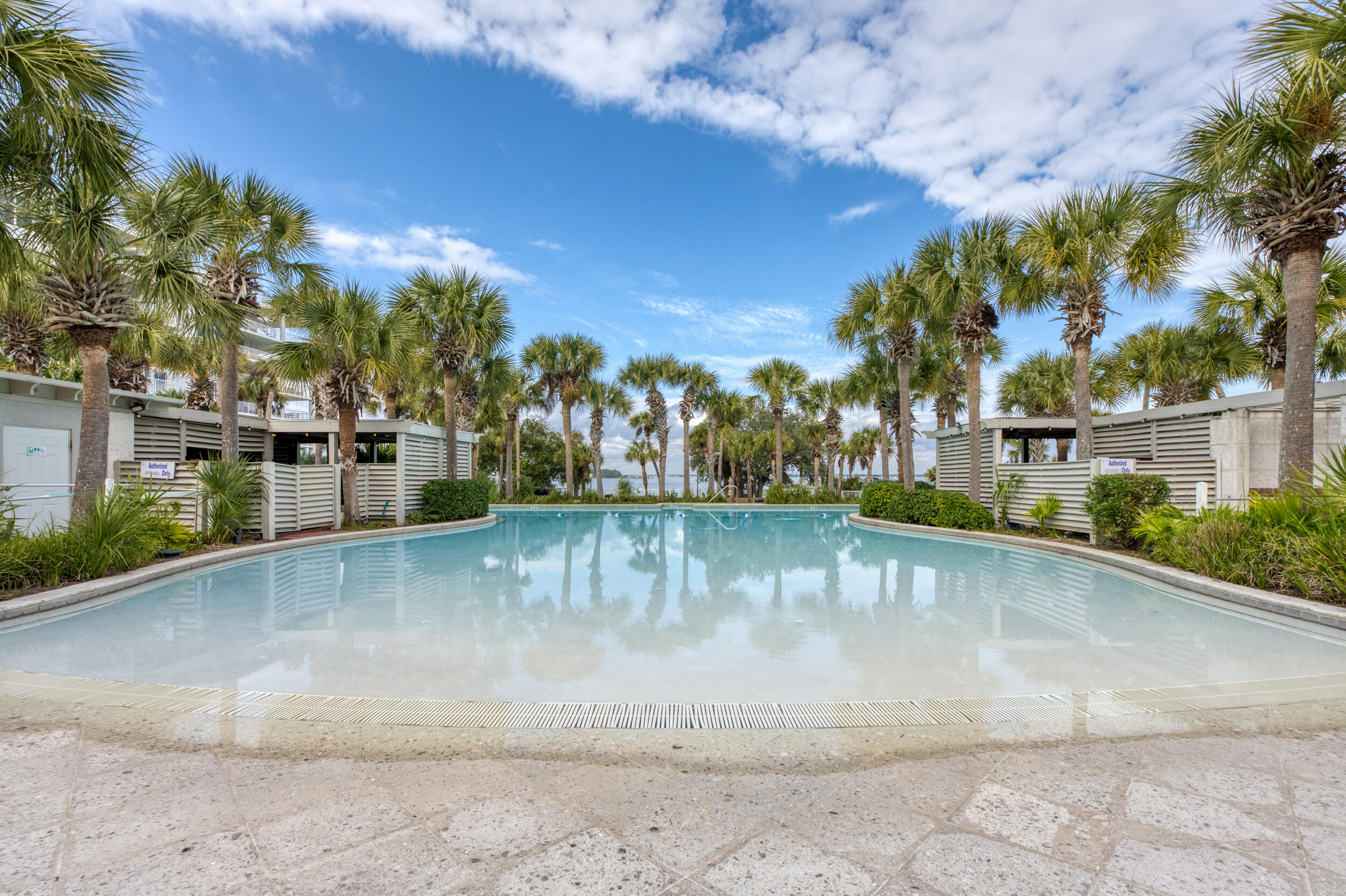 DESTIN WEST BEACH & BAY RESORT-GULFSIDE - Residential