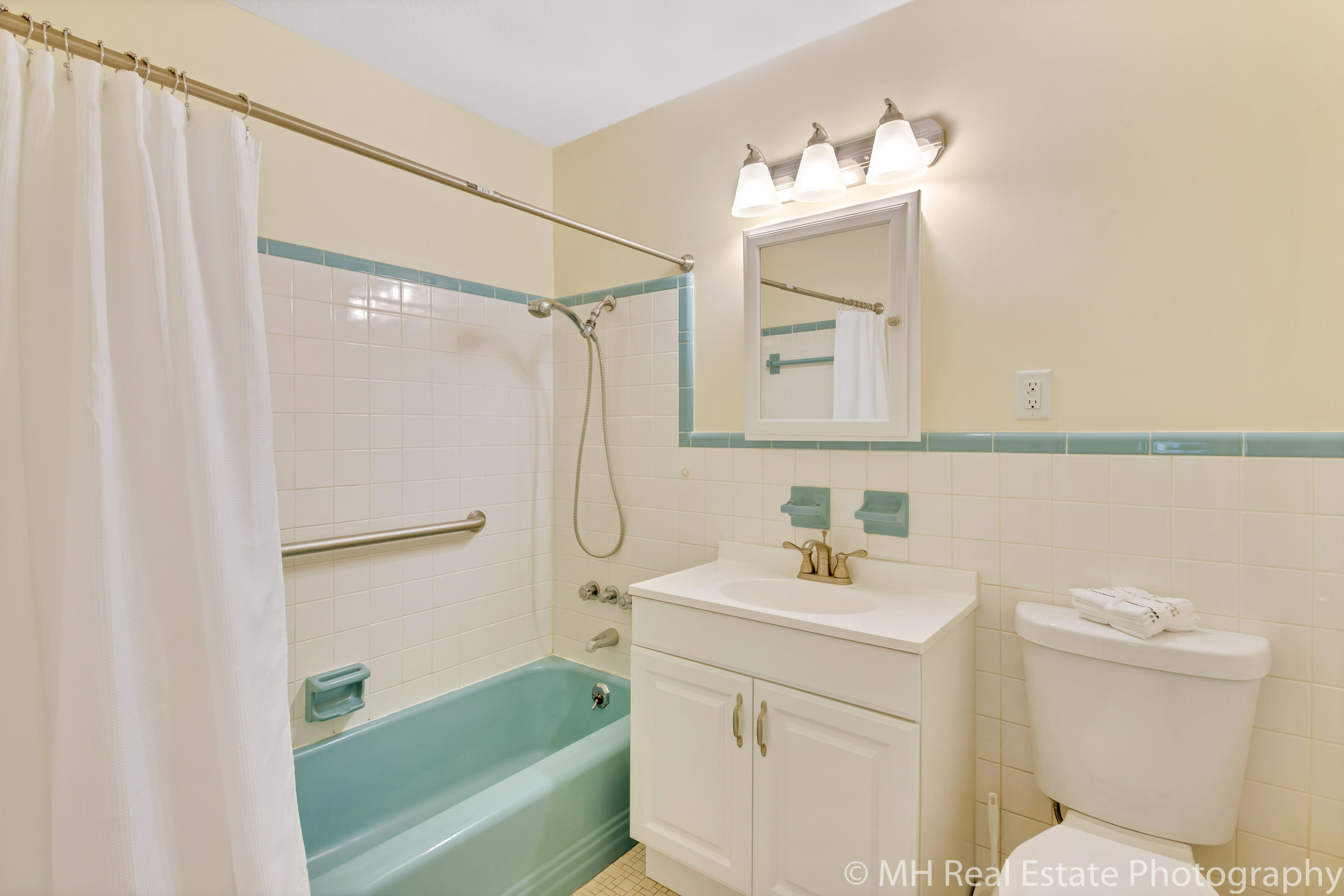 VESTA HEIGHTS 4TH ADDN - Residential