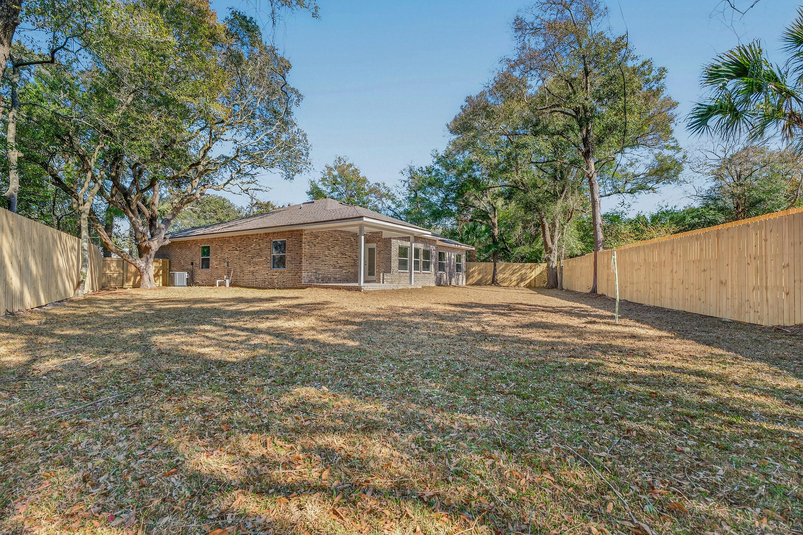 GARNIER BEACH LOT 39 BLK 5 - Residential