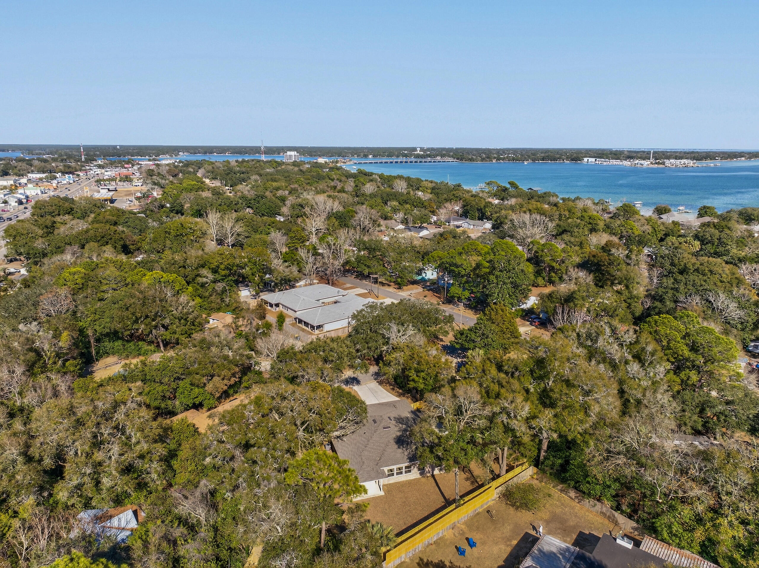 GARNIER BEACH LOT 39 BLK 5 - Residential