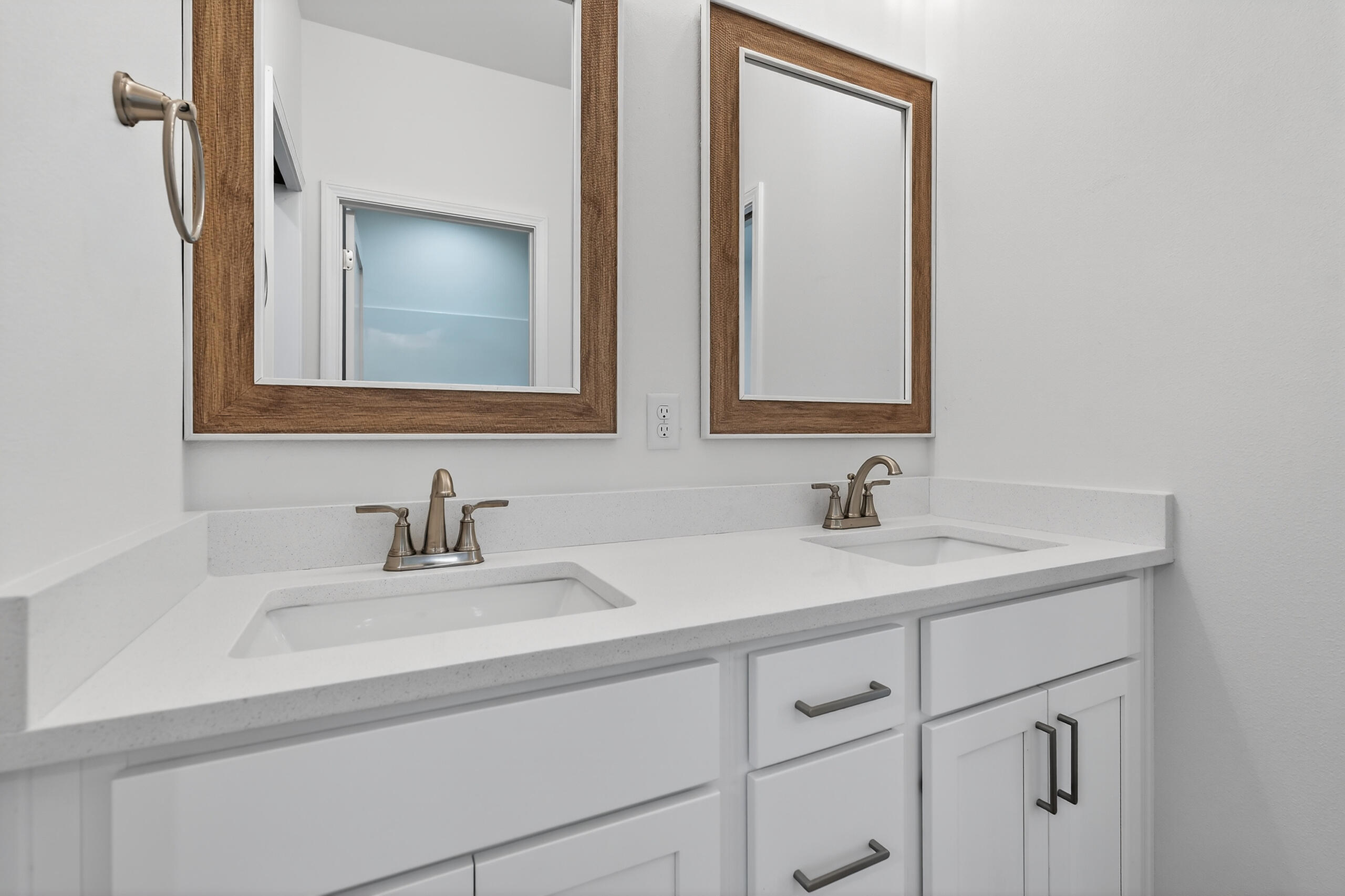 GARNIER BEACH LOT 39 BLK 5 - Residential