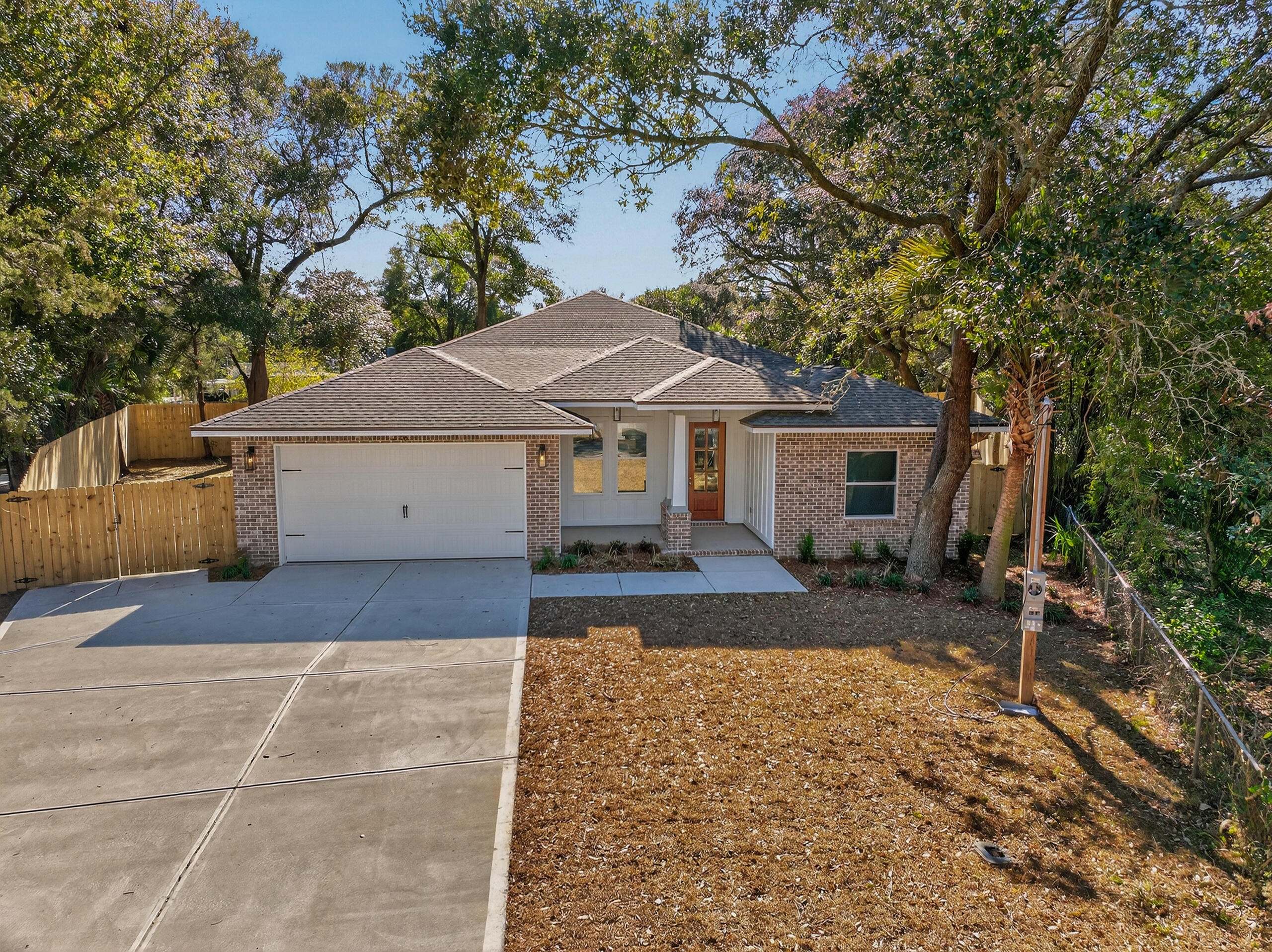 GARNIER BEACH LOT 39 BLK 5 - Residential