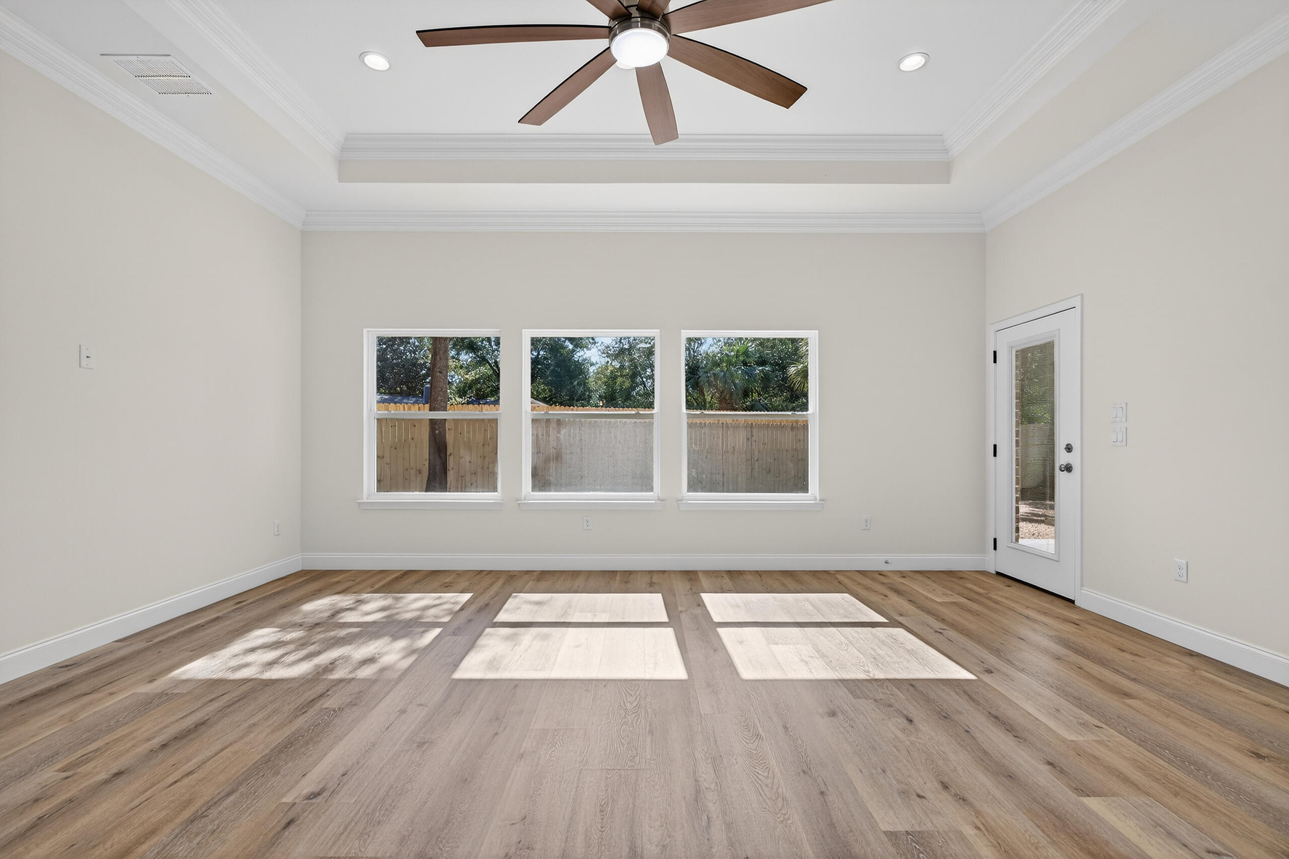 GARNIER BEACH LOT 39 BLK 5 - Residential