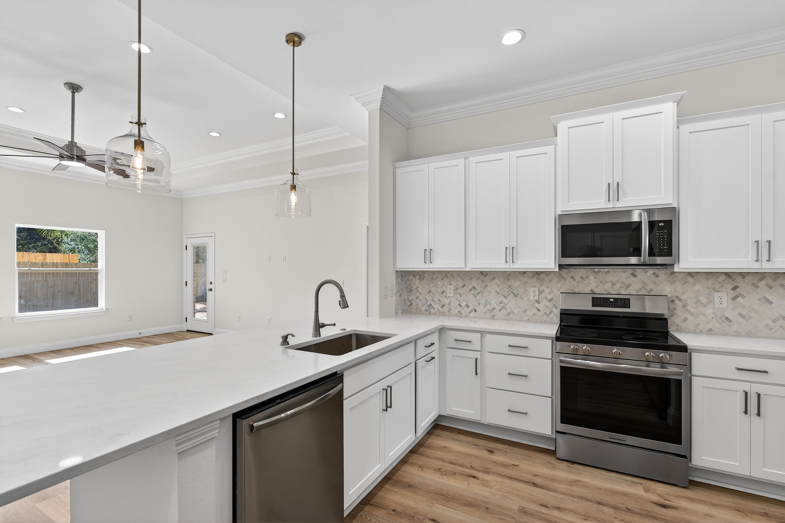 GARNIER BEACH LOT 39 BLK 5 - Residential