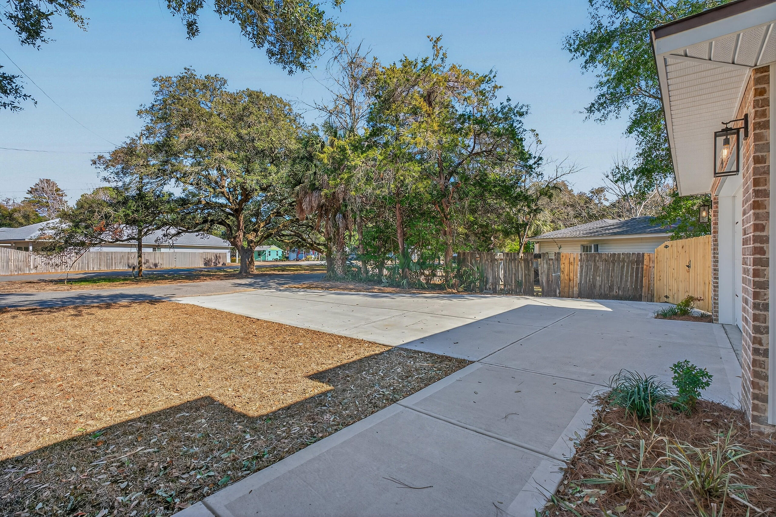 GARNIER BEACH LOT 39 BLK 5 - Residential