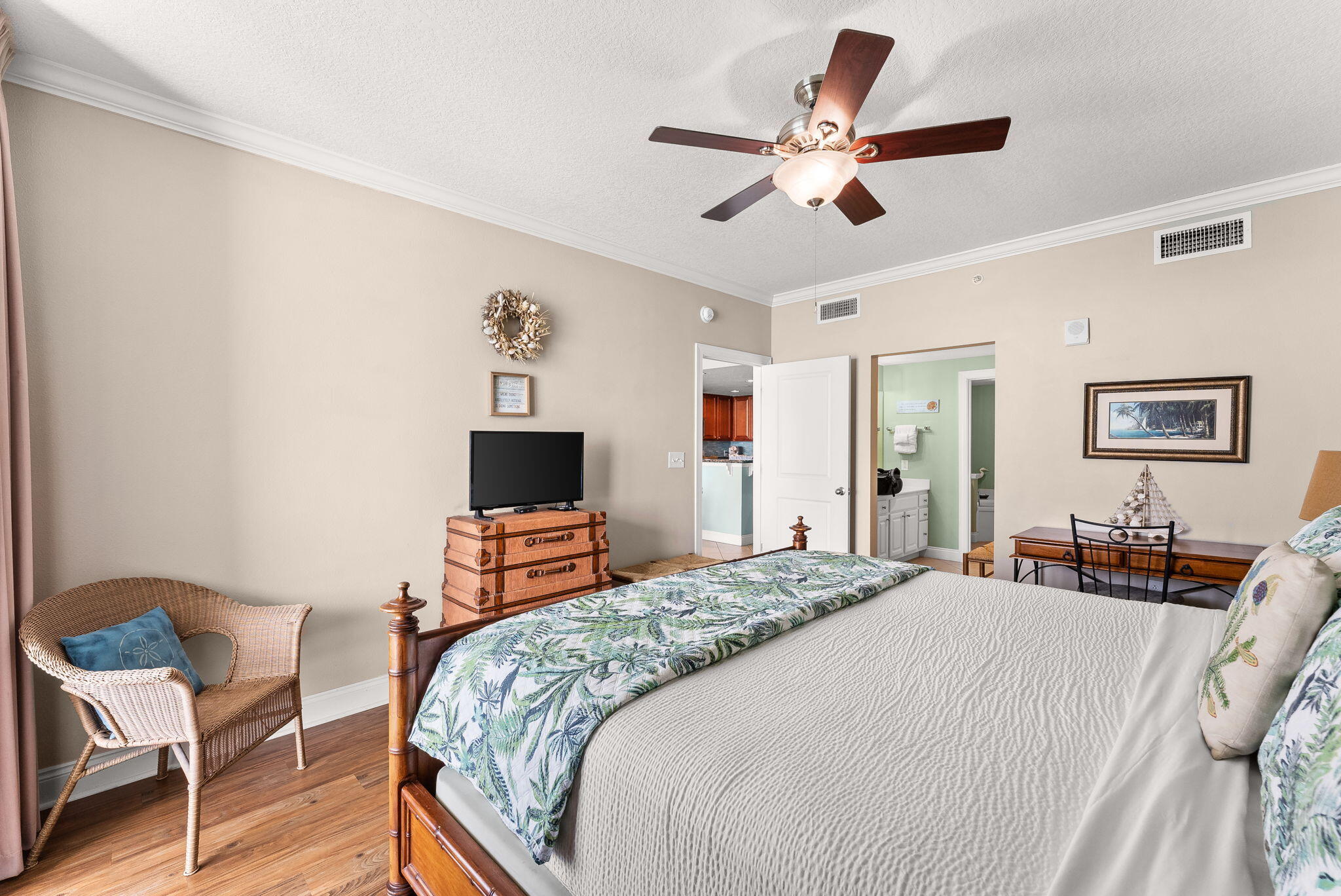 PALAZZO CONDOMINIUM - Residential