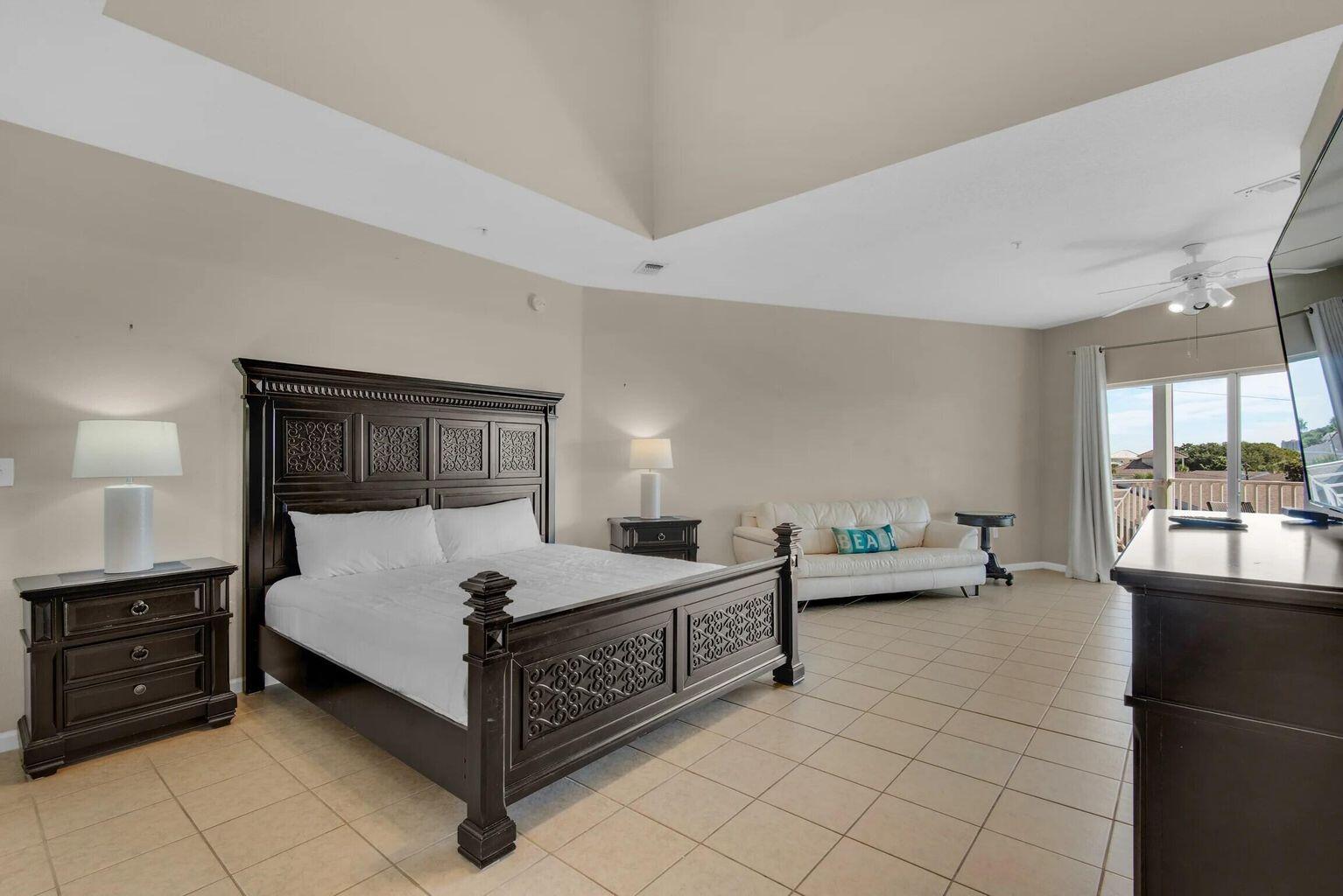 BEACH POINTE - Residential Lease