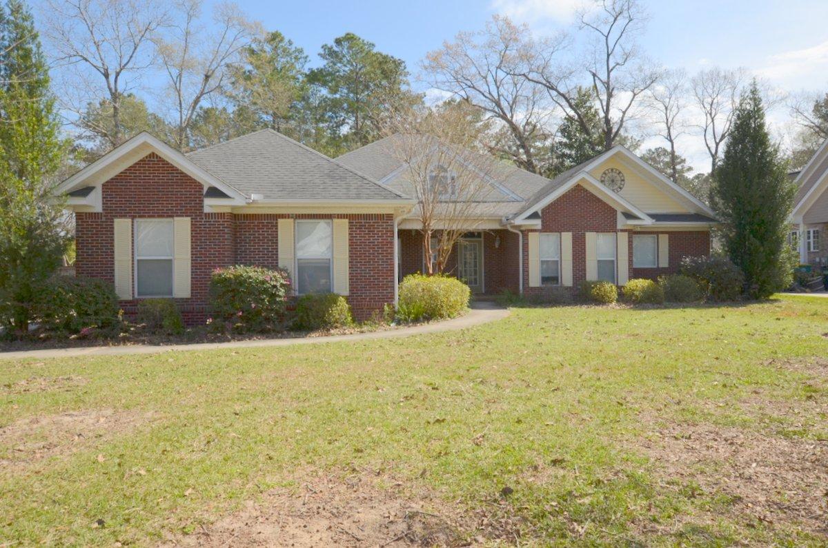 This beautiful REO home is located in the popular Dorchester Subdivision and minutes to shopping, churches, movies and more. This large 2804 SF home was built in 2005 and is all brick with side entry 2 car garage, privacy fenced back yard and rests on 1/2 acre. Home has custom columns, large open kitchen, dining space, living room and family room with fireplace. Split bedroom design, there are bedrooms which bath and oversized closets, as well as a large guest room with its own private bath. Master has trayed ceilings, huge master closet and oversized bath. With hardwood floors, over sized laundry and more, this home is a definite must see! Seller's asking price is $267000.00