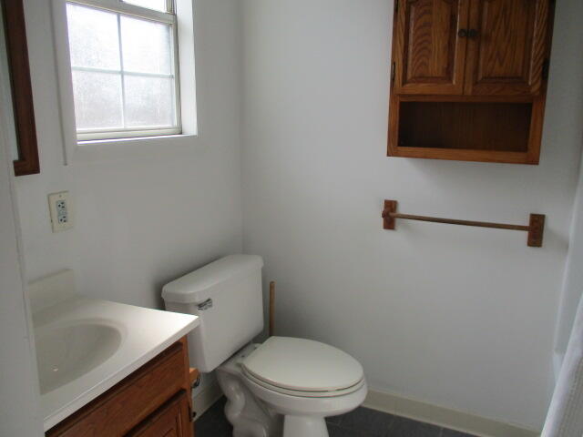 EDGEWATER APT - Residential Lease