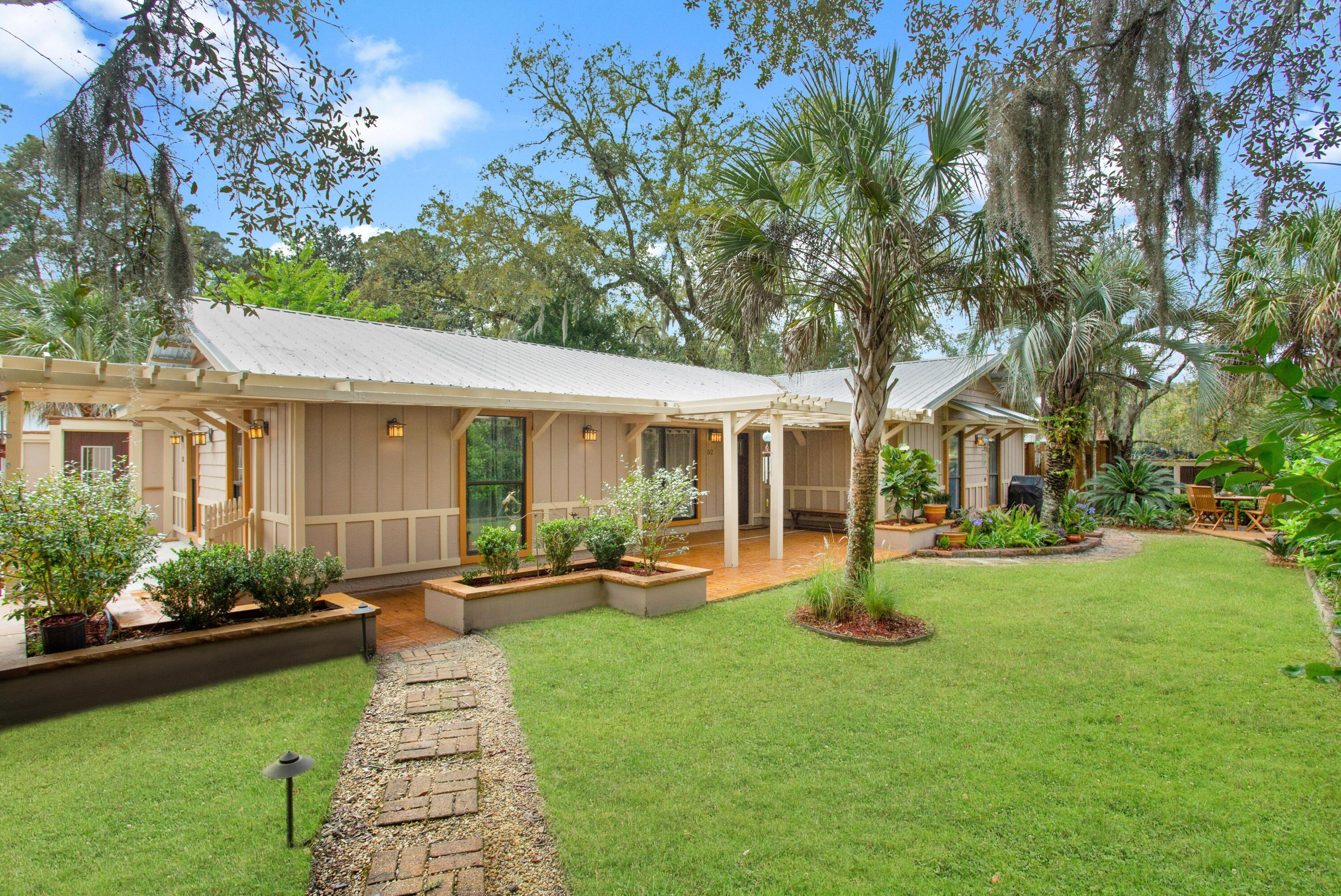 BAY MAGNOLIA - Residential